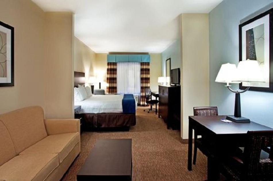 Kinder Vacations - Holiday Inn Express - Eunice, an IHG Hotel - Property Image 2