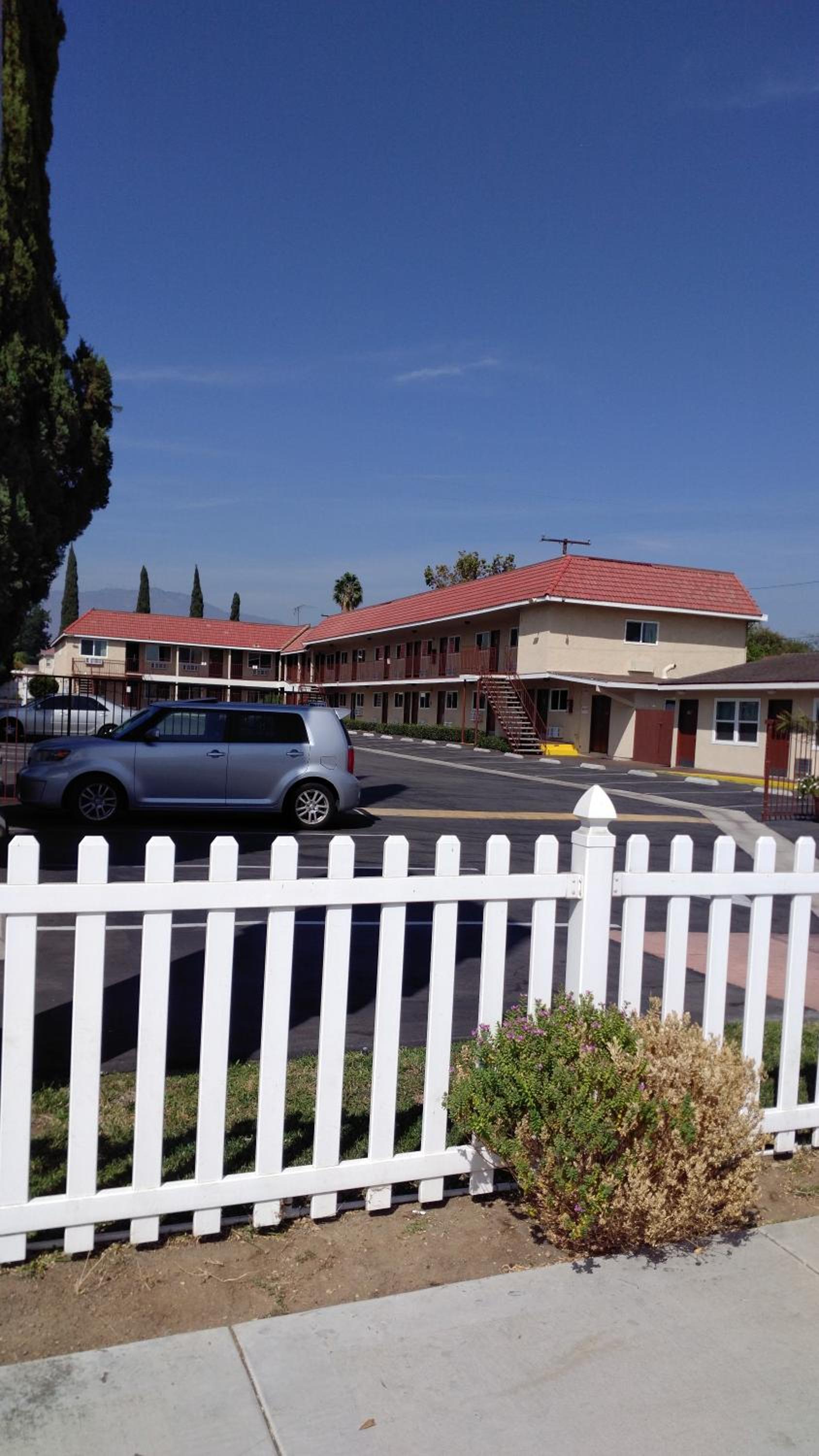 Rosemead Vacations - Valley Hotel - Property Image 7