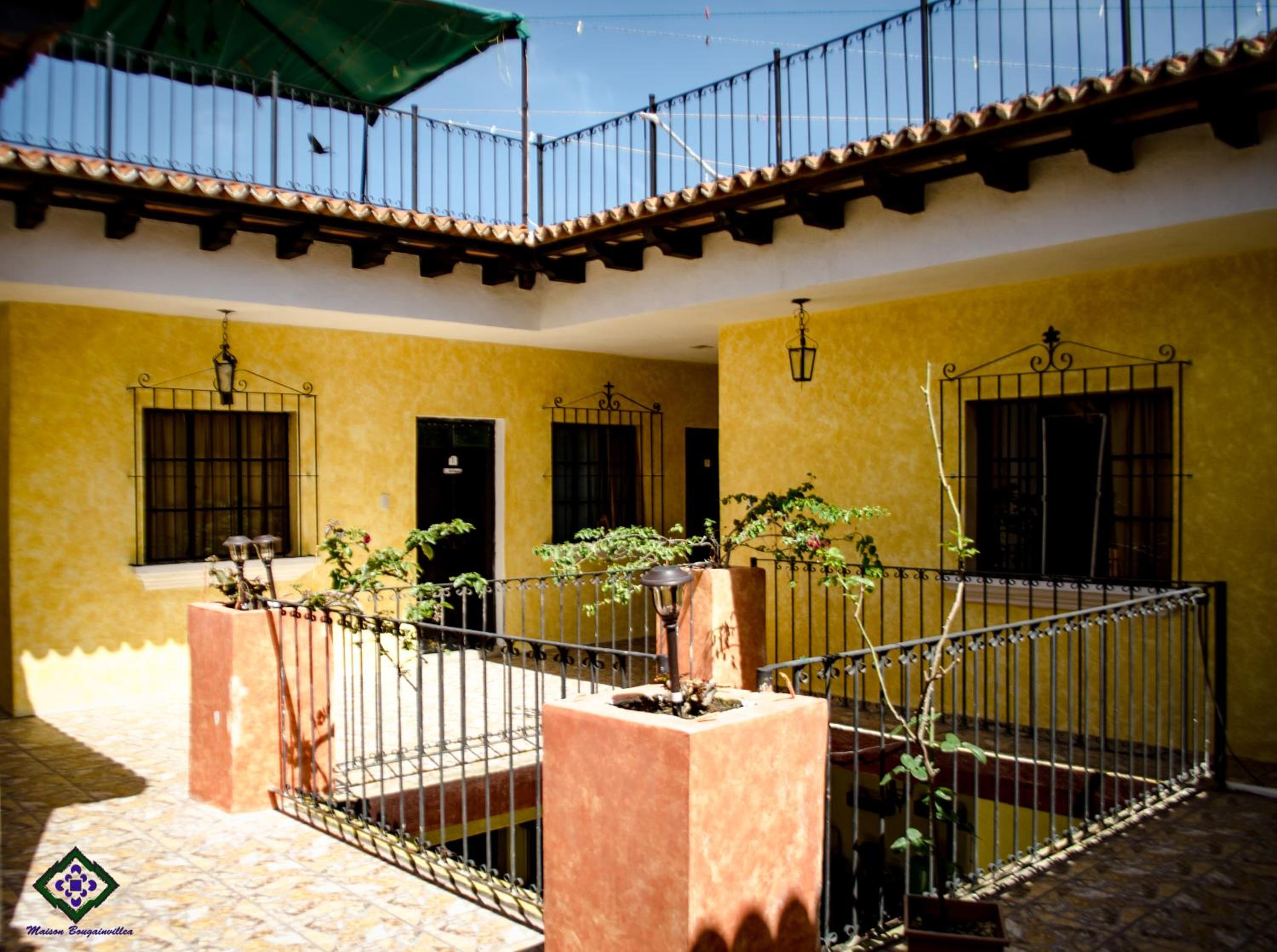 Maison Bougainvillea