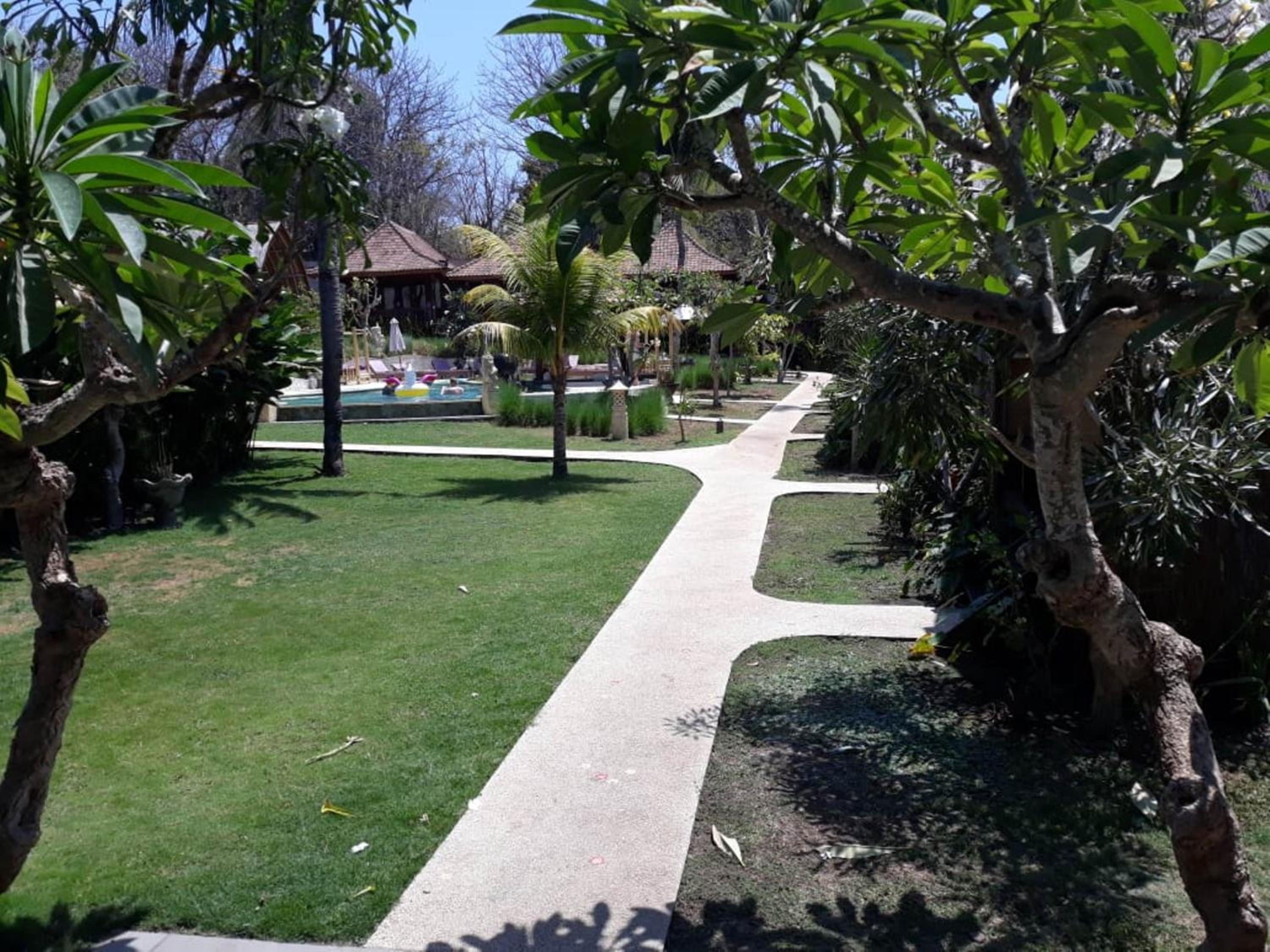 Paradesa Living