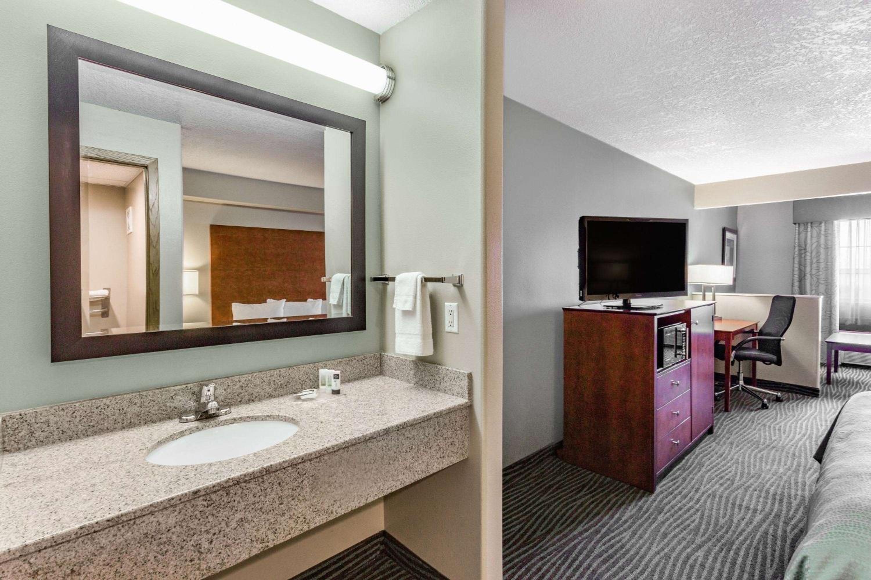 AmericInn by Wyndham Des Moines Airport, Photo 43
