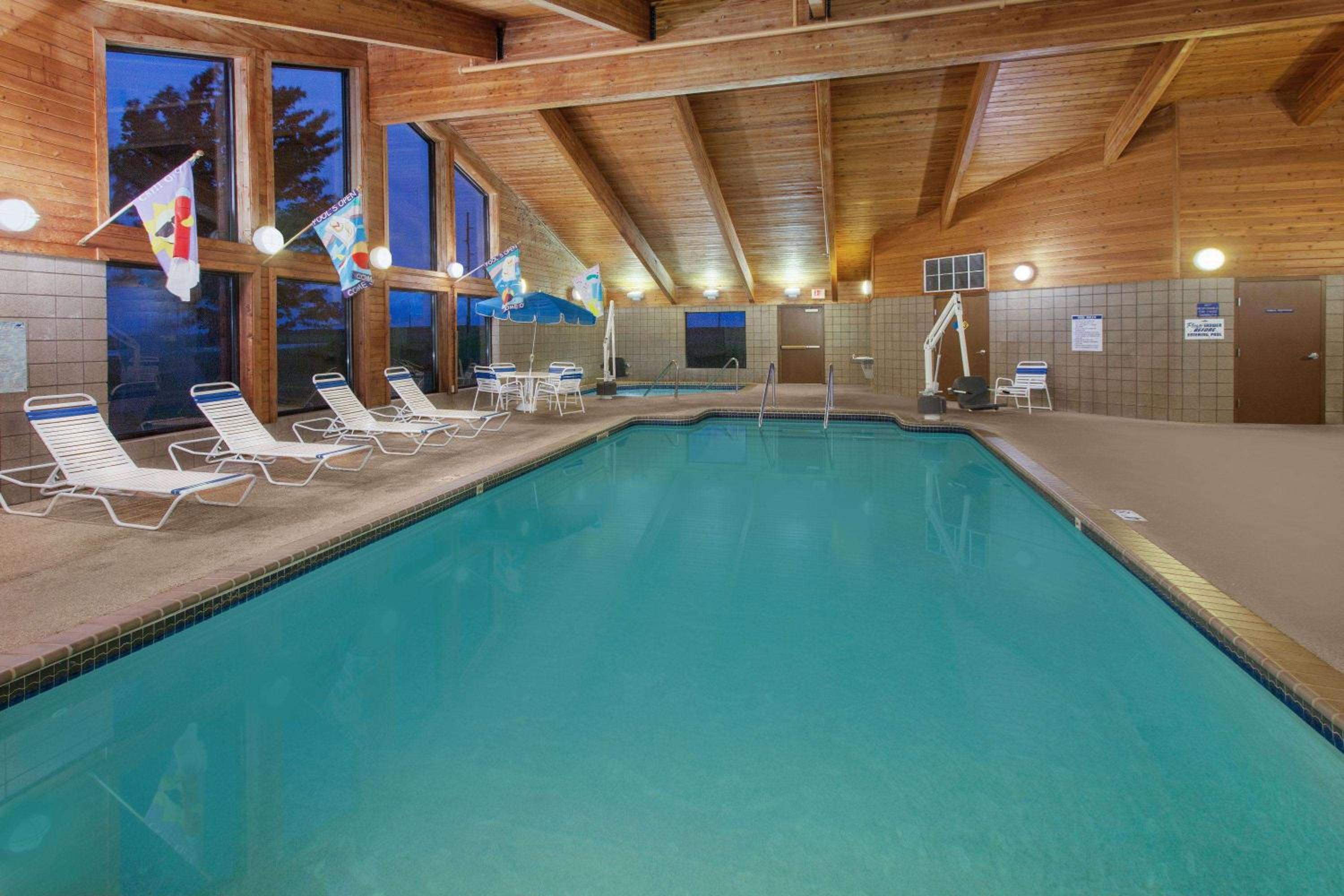 AmericInn by Wyndham Webster City