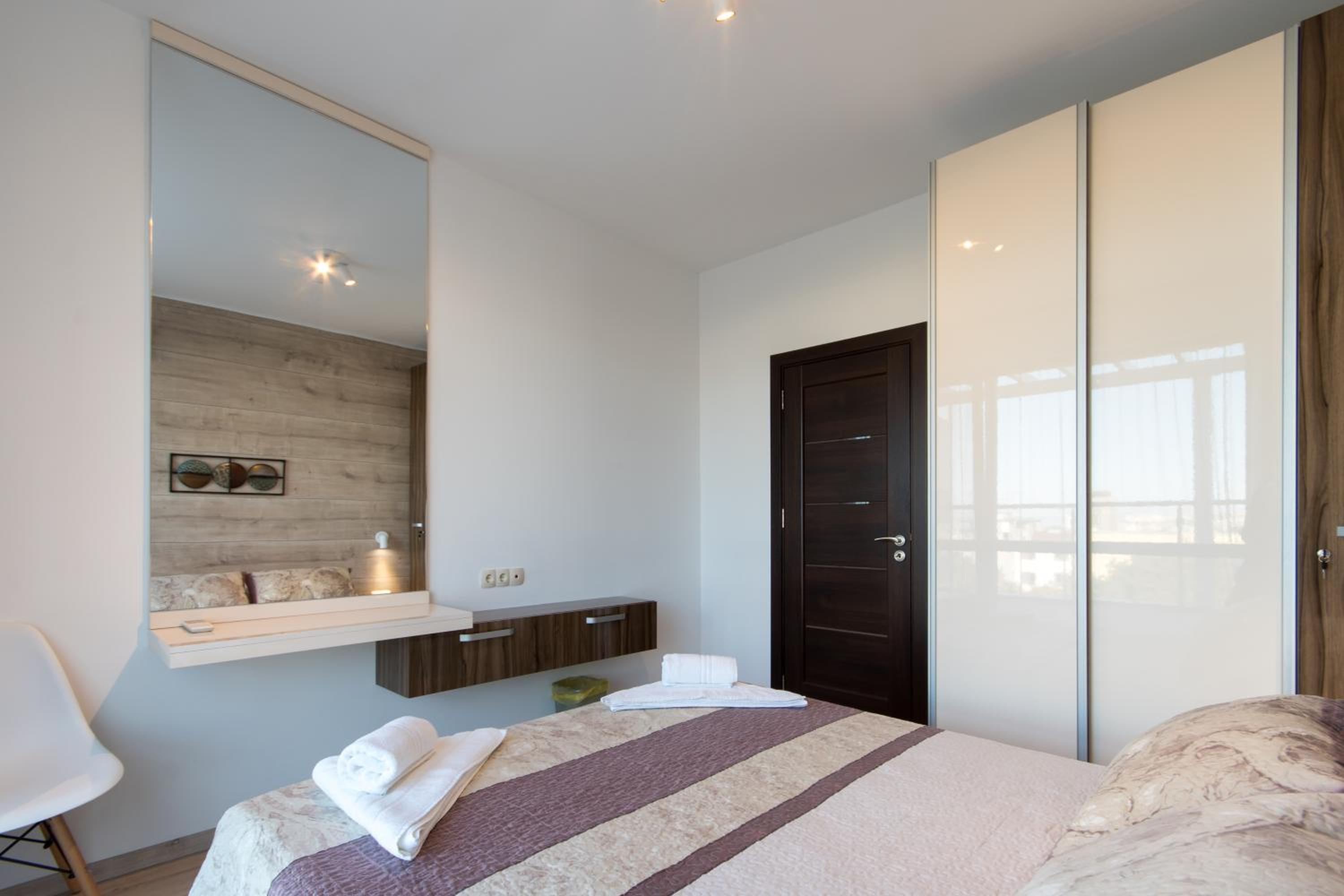 City Apartments Triumph