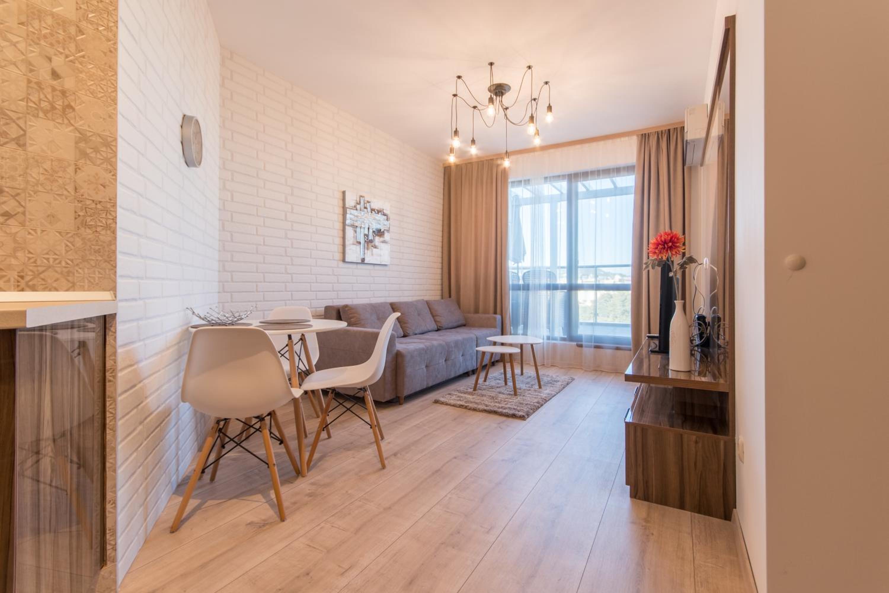 City Apartments Triumph