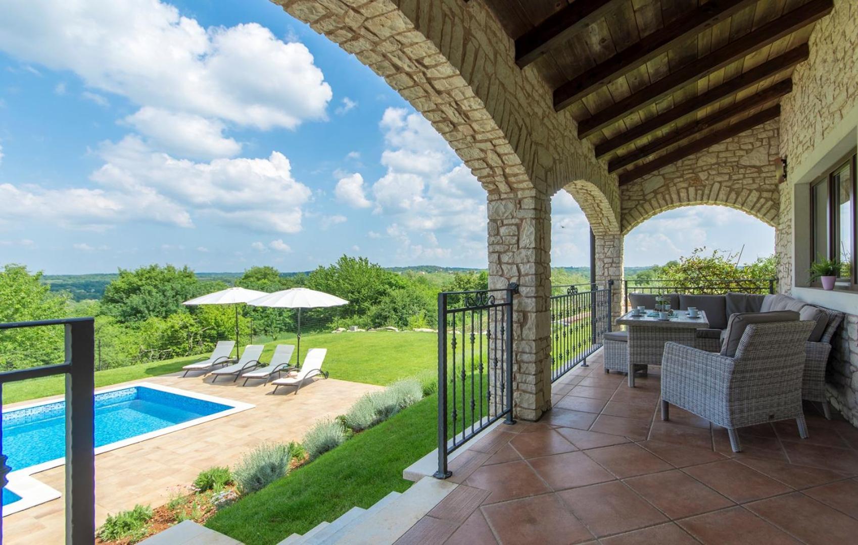 Villa Roma view 4