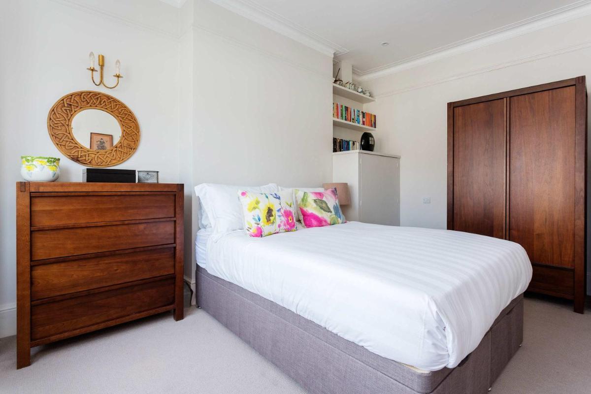Veeve - Classic Contemporary