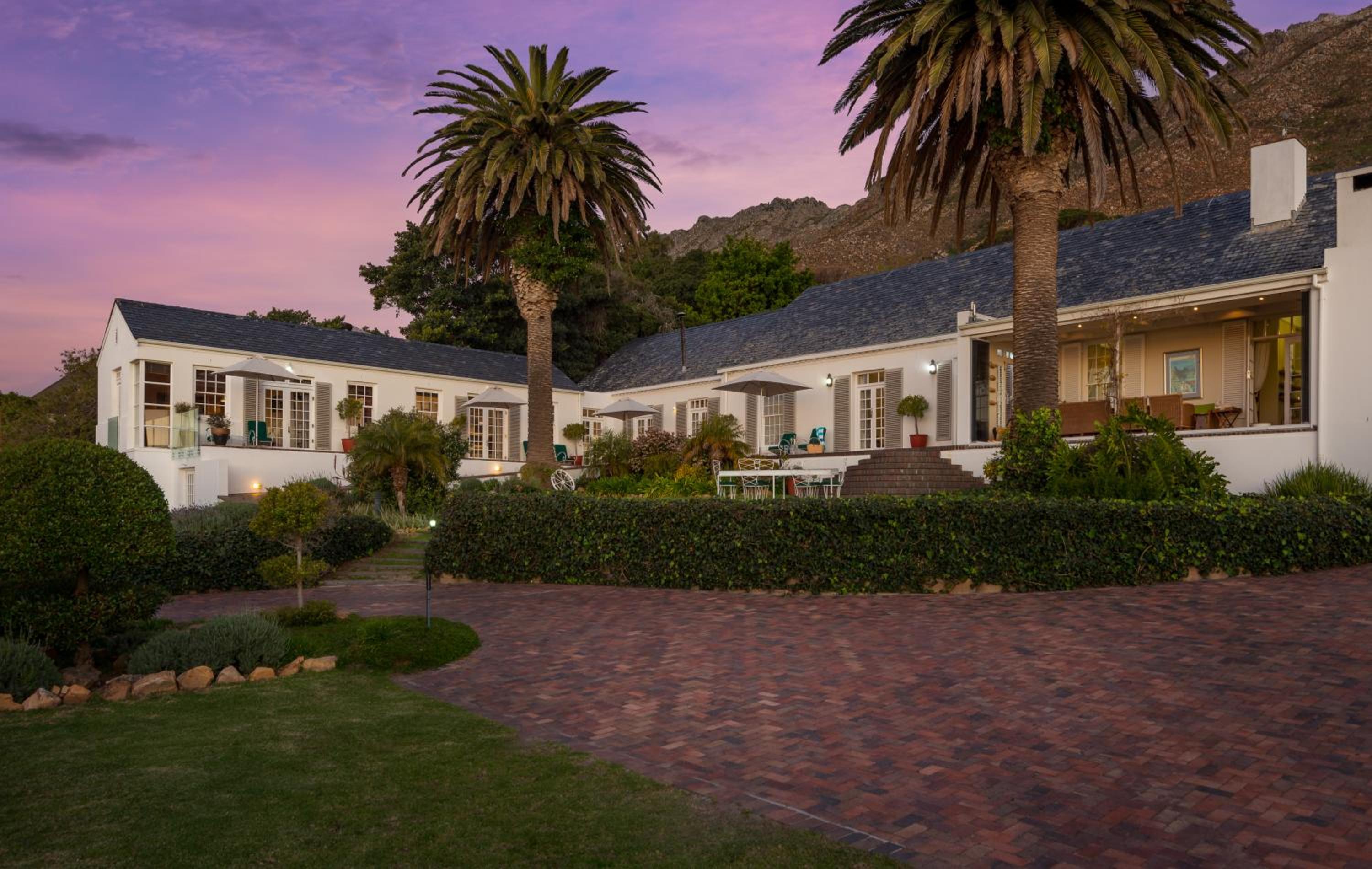Manor on the Bay