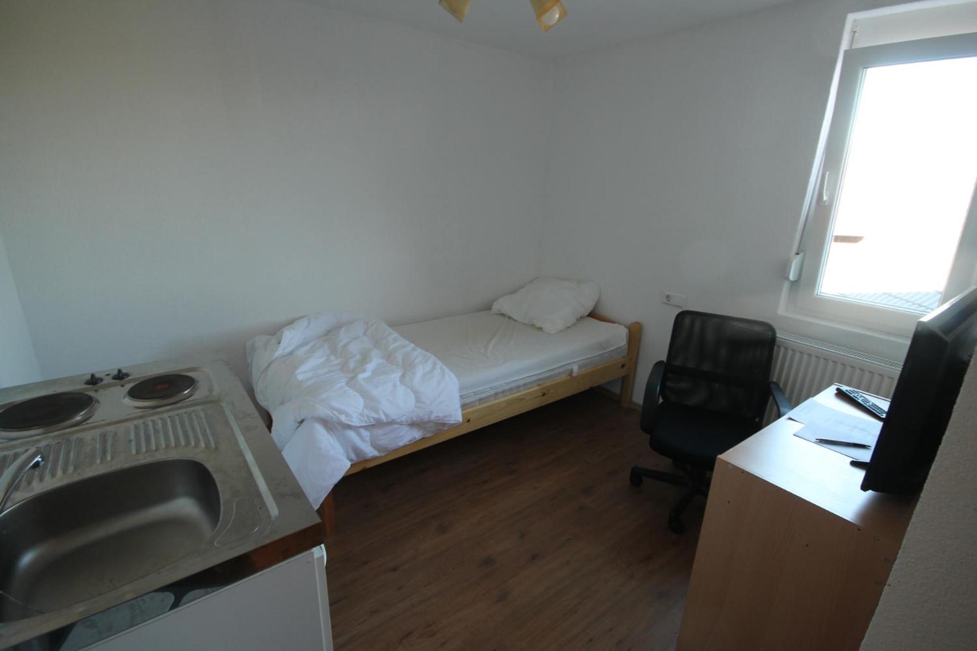 Photo 34
