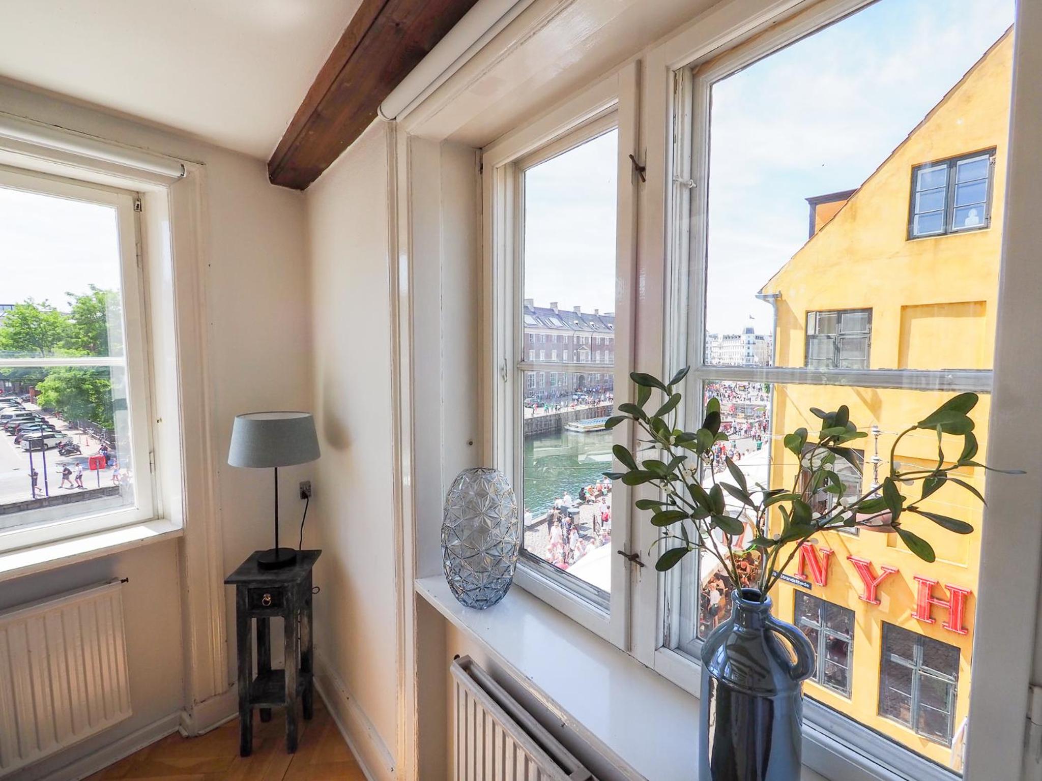 Authentic Copenhagen Apartment by Nyhavn