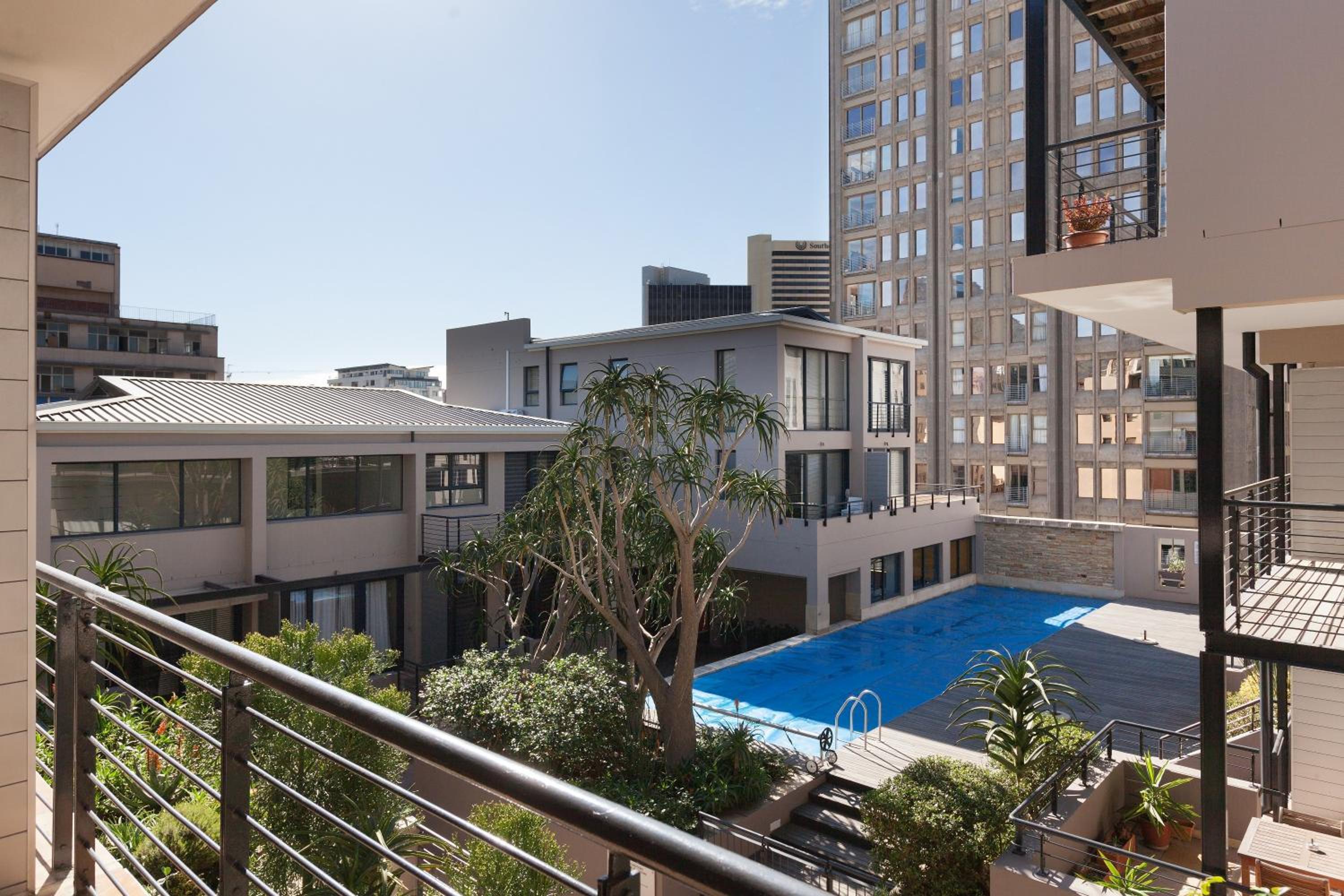 Adderley Terrace J10 by CTHA