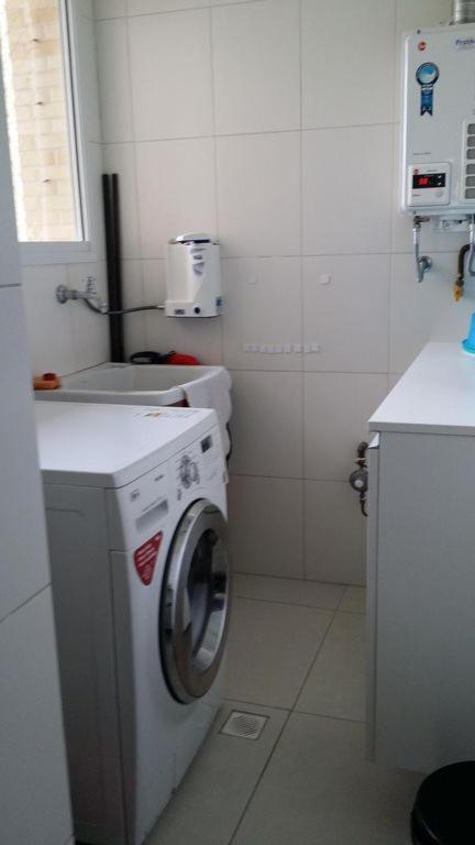 Jd. S. Lourenço - Riviera - Novo, 3 dorm, AC, 300m do mar, serviço de praia view 2