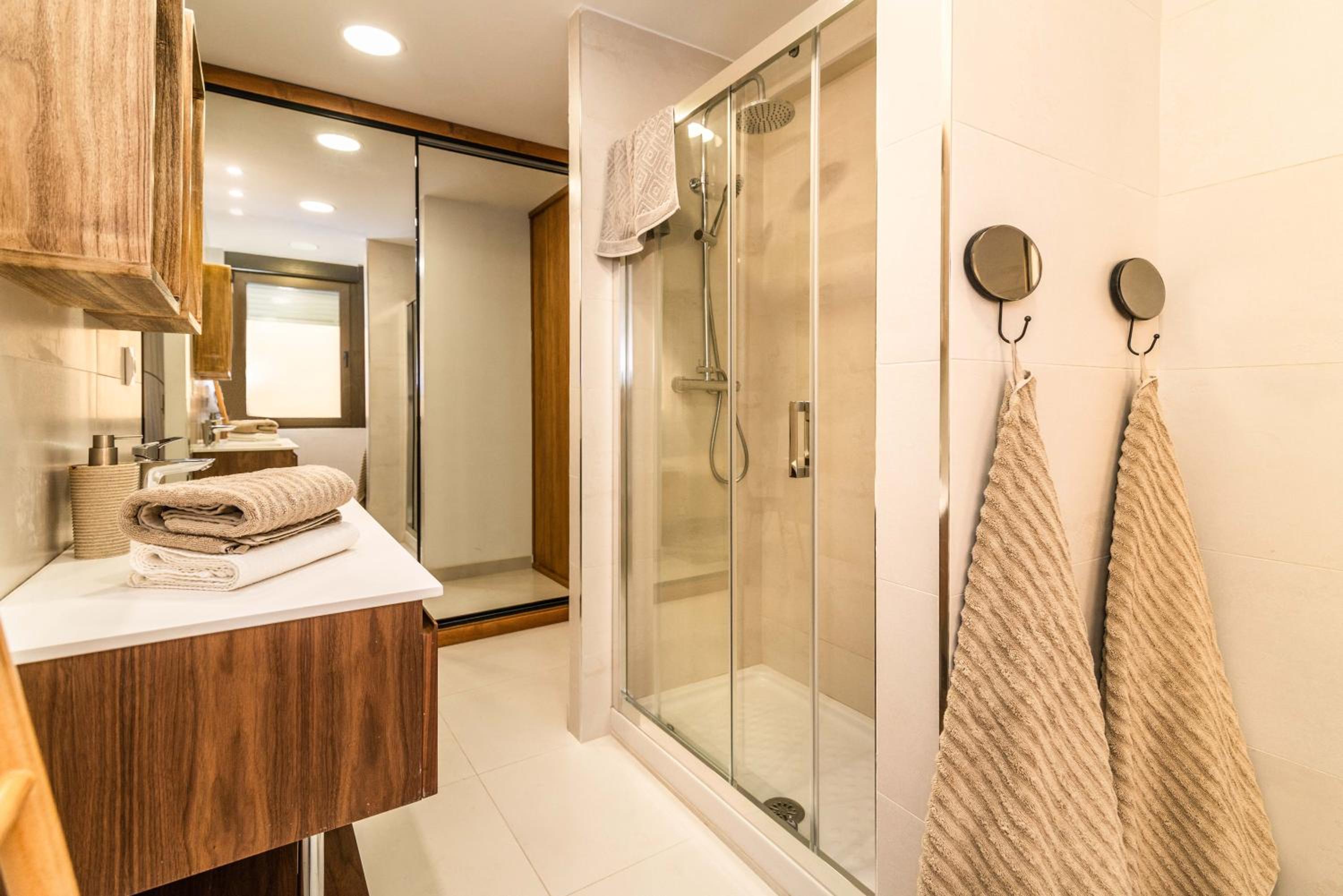 Luxury Apartment Alcazaba by Nagoa Homes