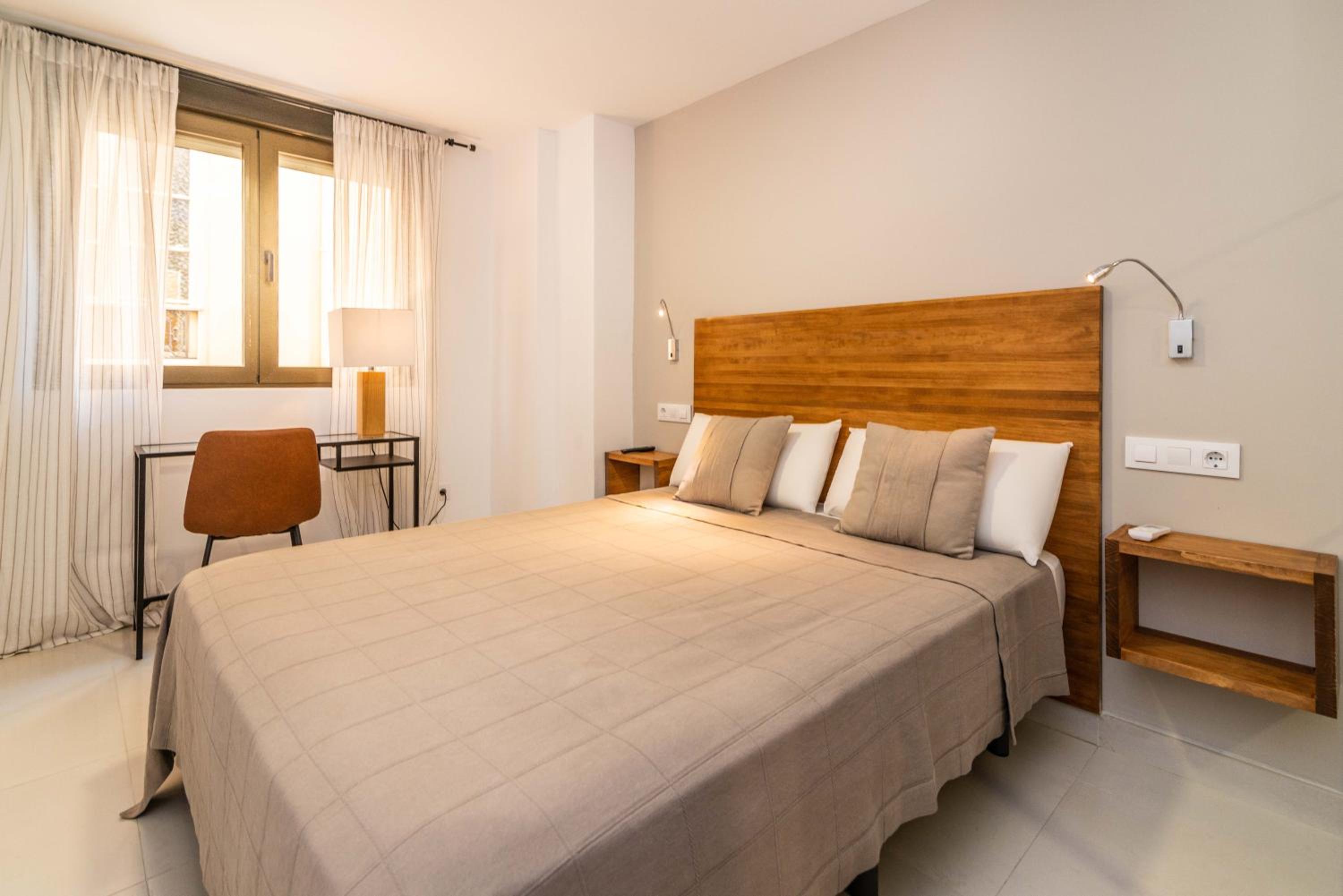 Luxury Apartment Alcazaba by Nagoa Homes
