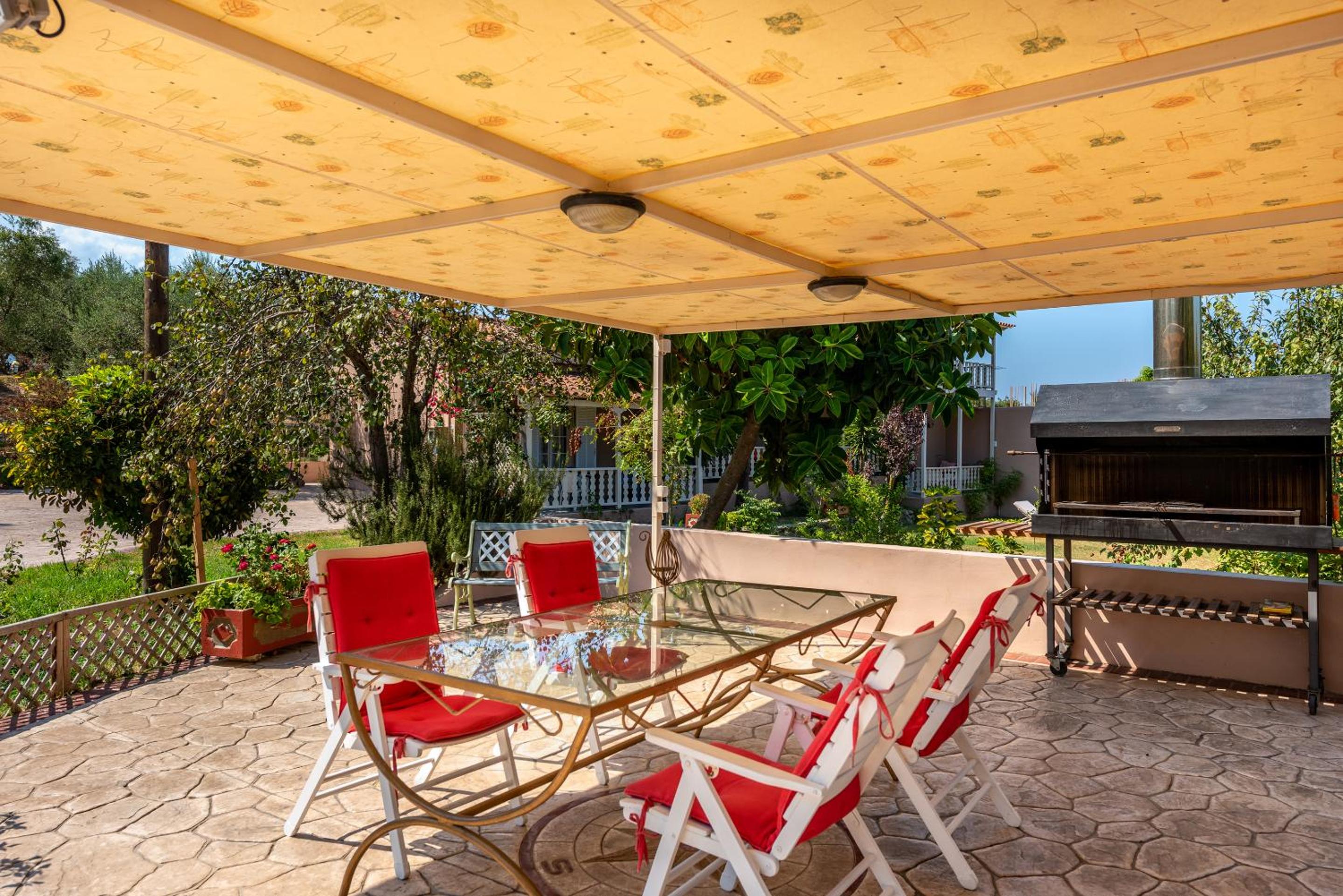 Vasiliki Apartments photo 3