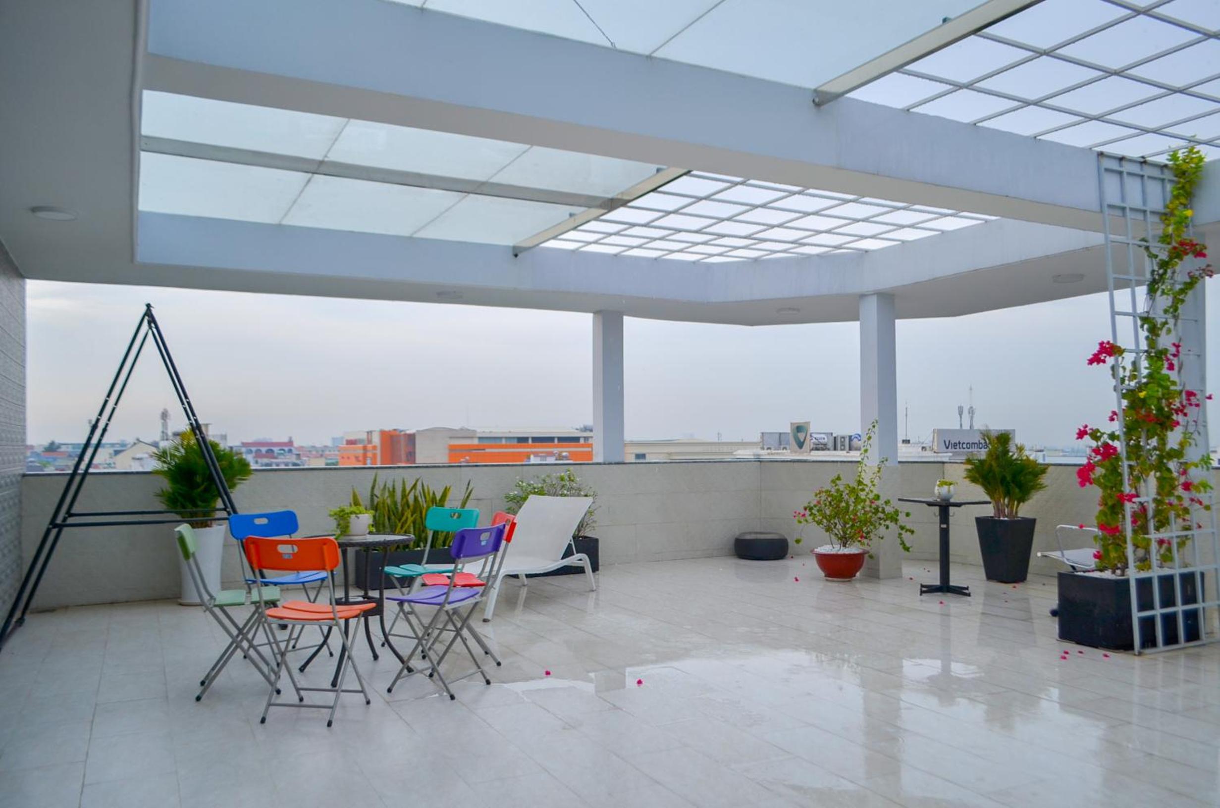 THE MONDAY Apartment
