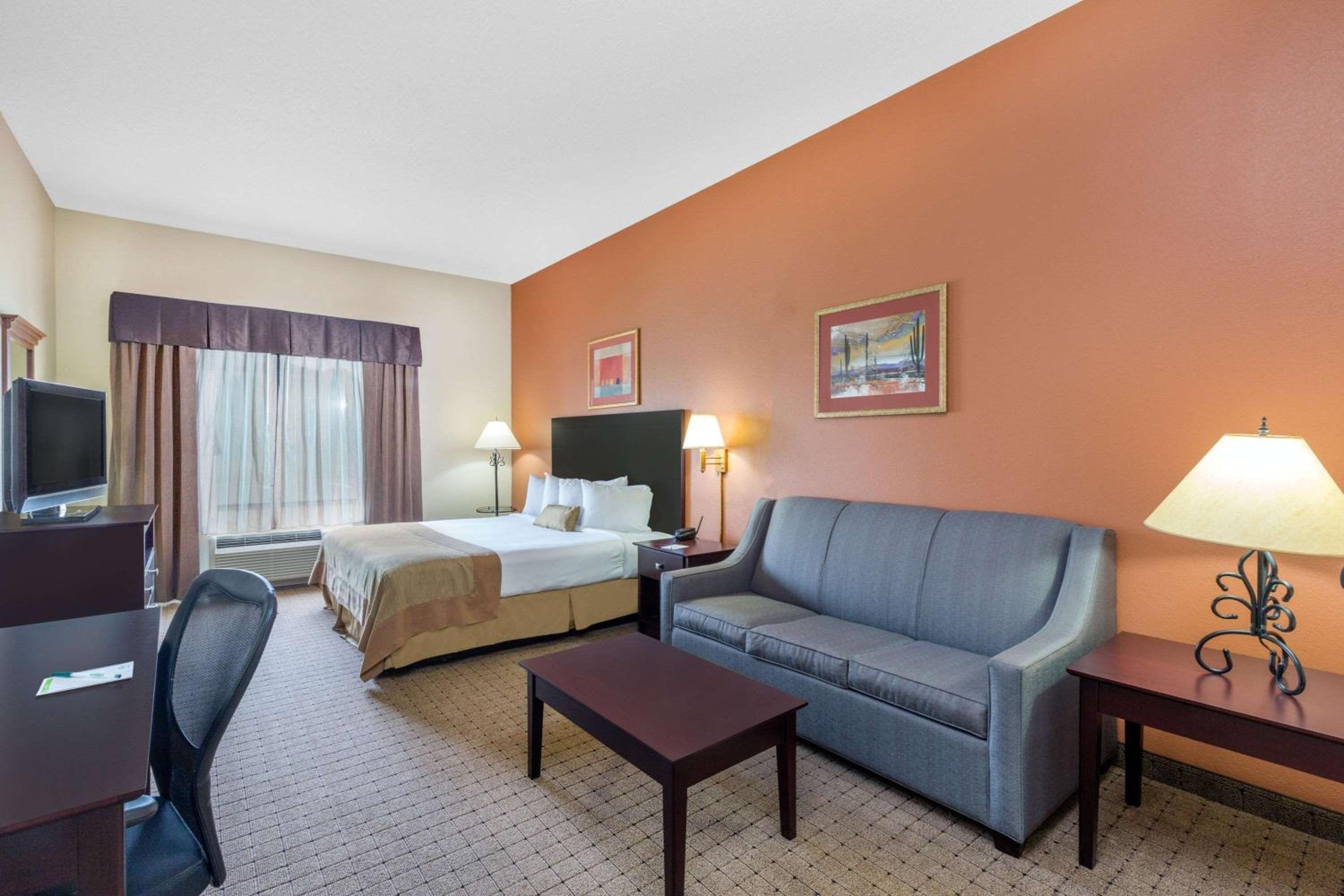 West Monroe Vacations - Wingate by Wyndham West Monroe - Property Image 18