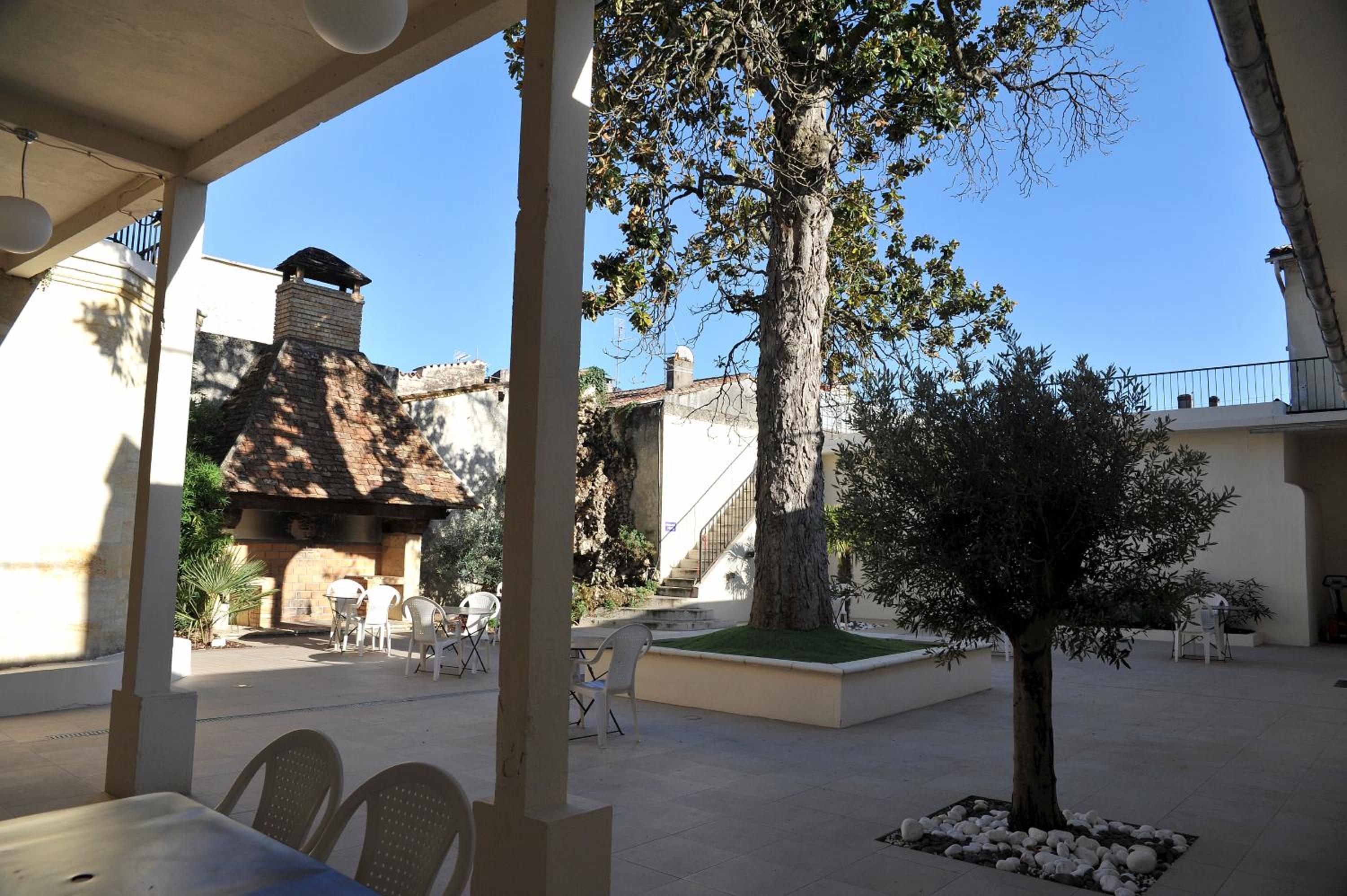 Photo 19