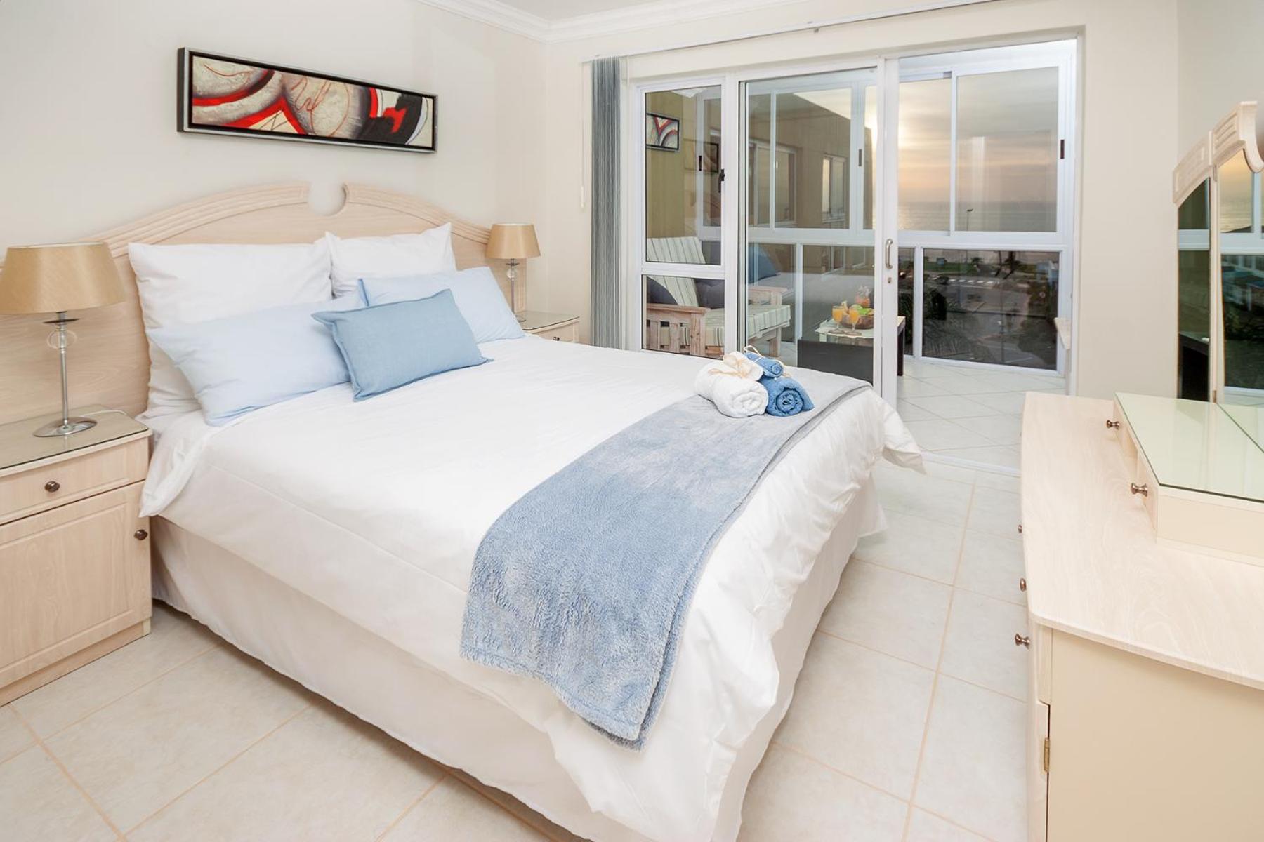 Main Beach Penthouse view 4