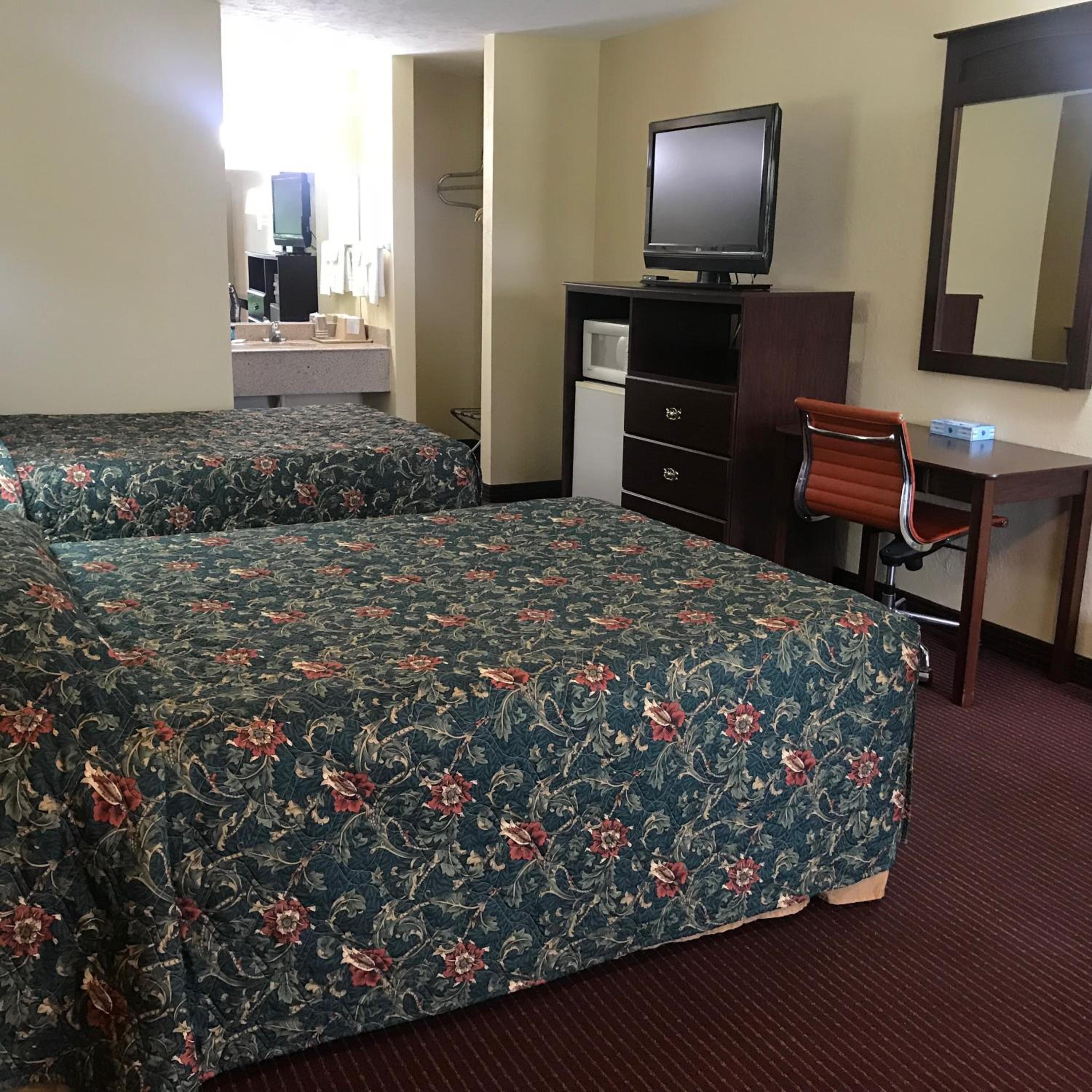 Navasota Inn view 4