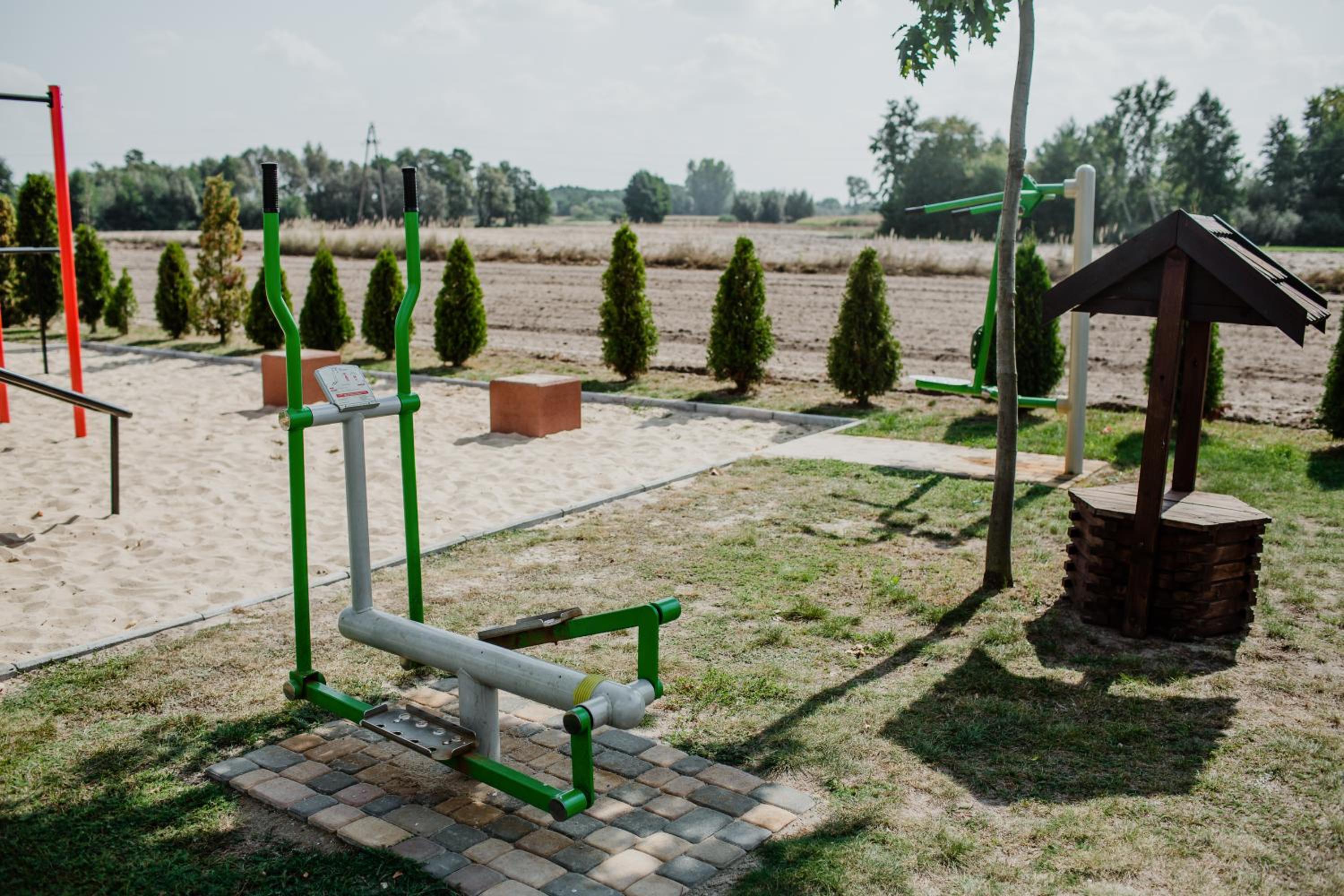 GOŚCINIEC ZACISZE - pokoje & restauracja blisko A2 Dąbie - Uniejów