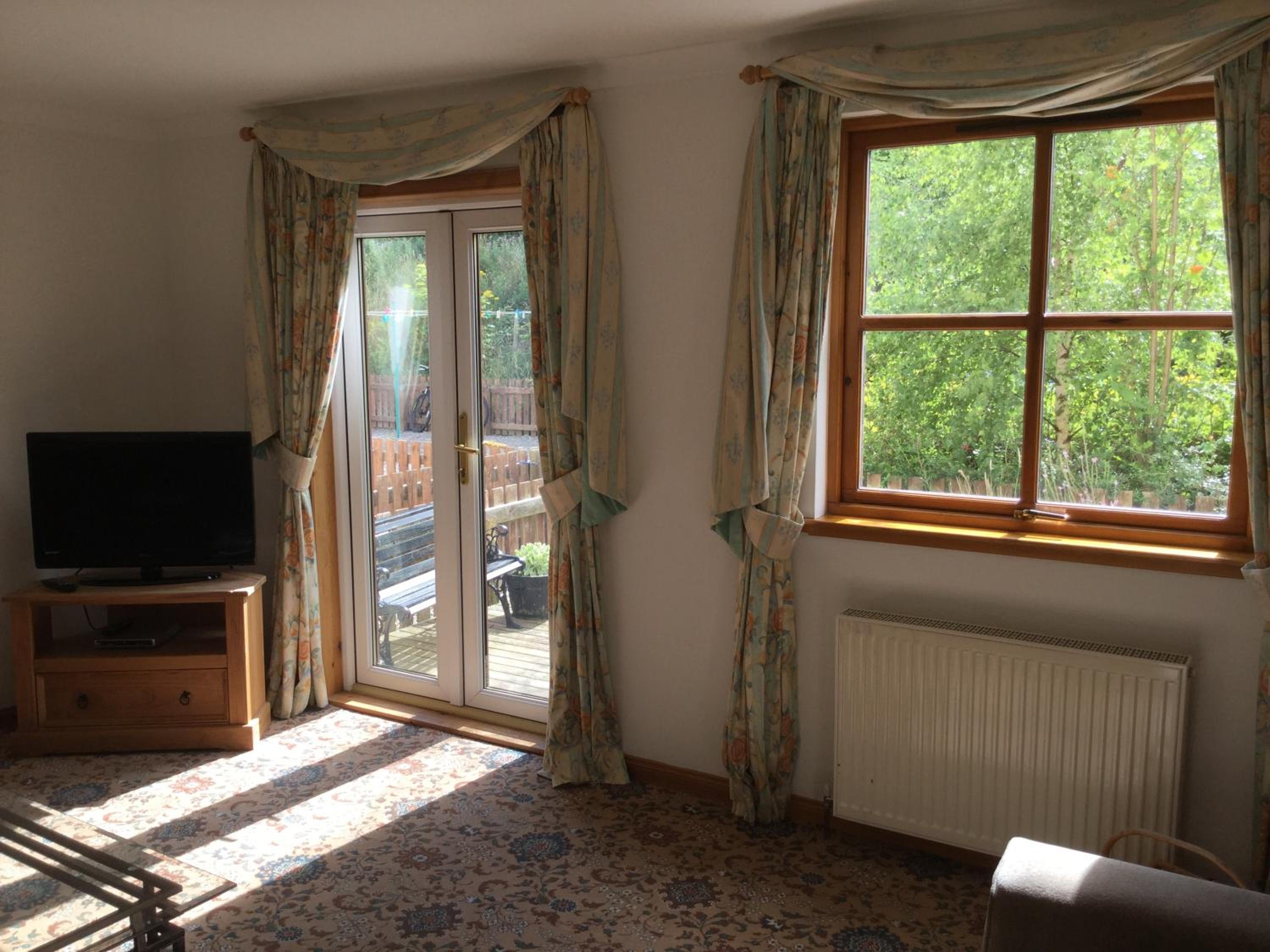 Two-Bedroom Apartment - Golf View Free Parking