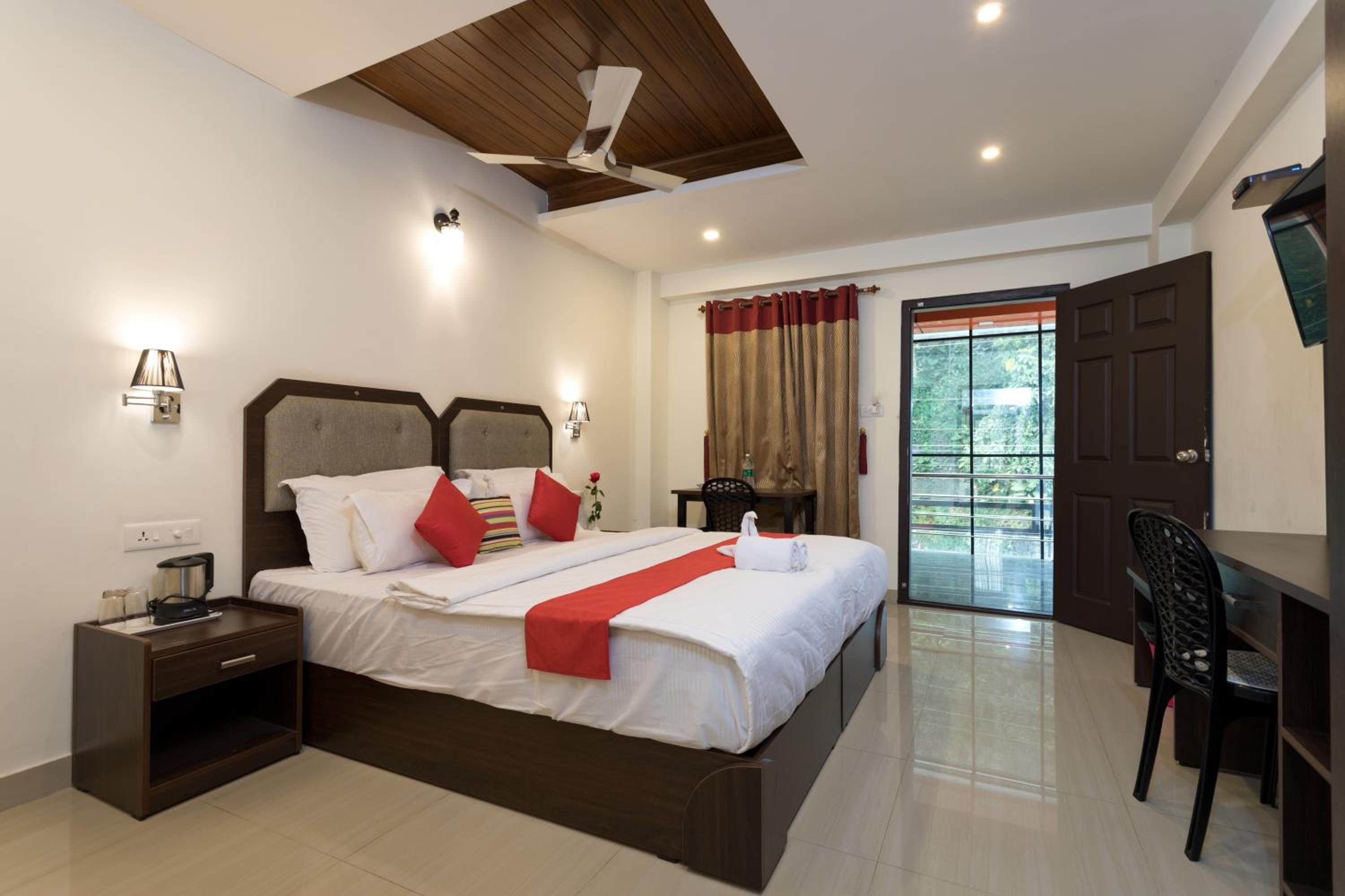 Thekkady Vacations - Enroute Thekkady - Property Image 3