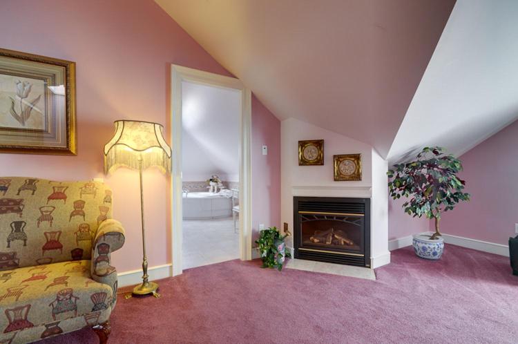 Amethyst Inn, photo 23