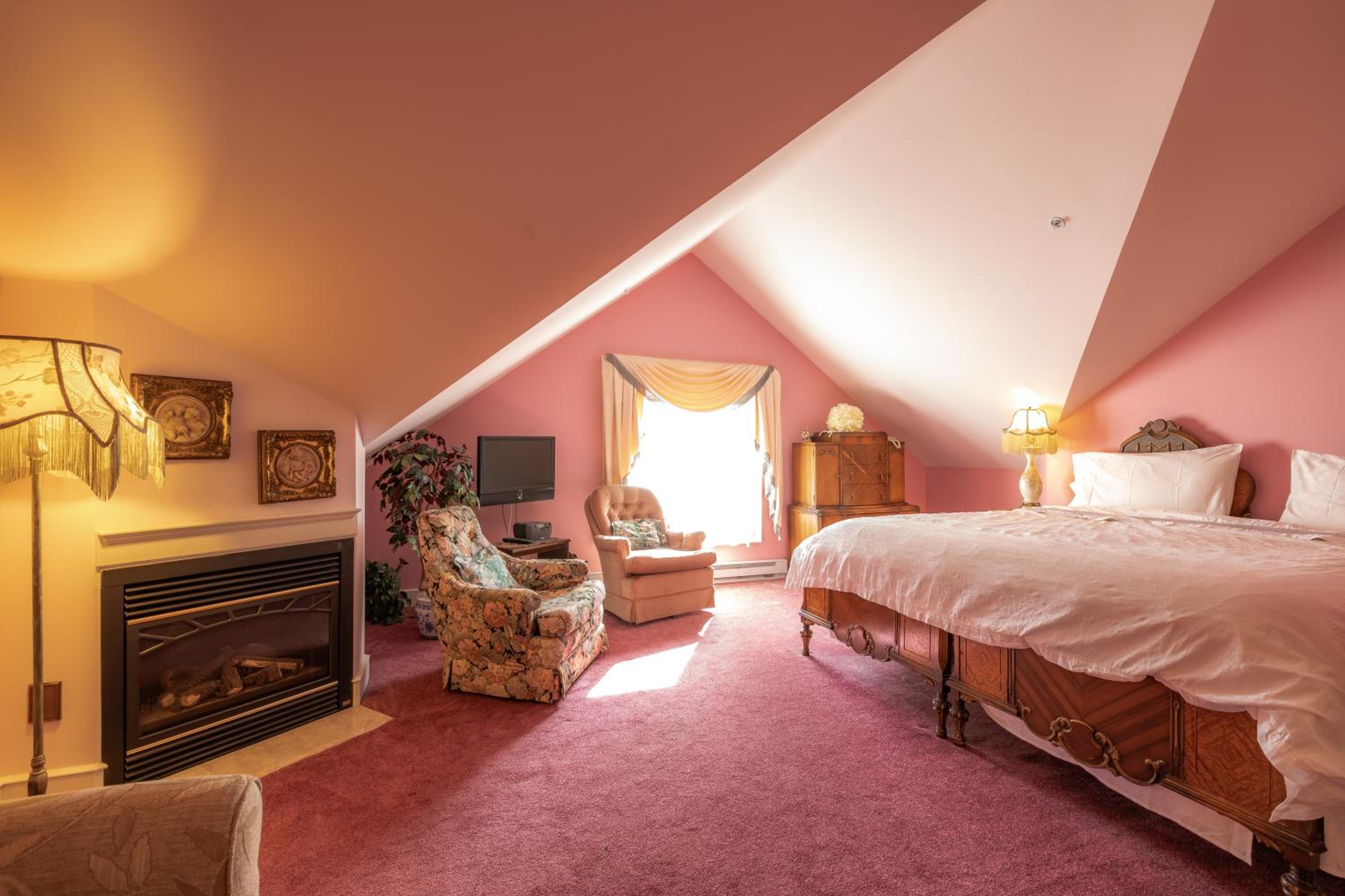 Amethyst Inn, photo 101