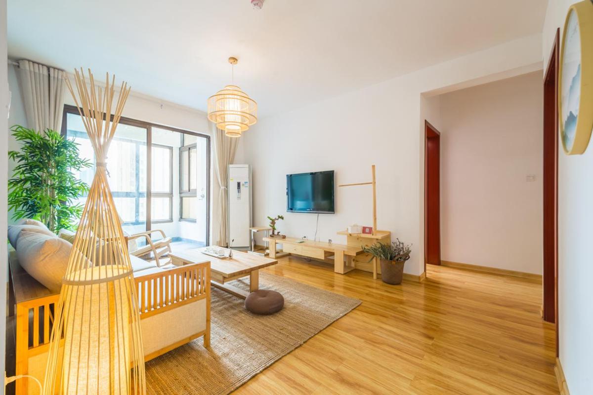 Zhengzhou Gaoxin·Zhengzhou University Subway Station· Locals Apartment 00149410