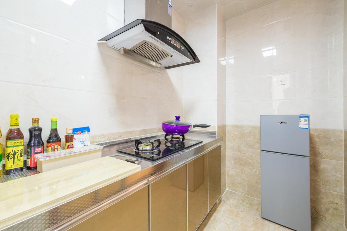 Zhengzhou Gaoxin·Zhengzhou University Subway Station· Locals Apartment 00149410