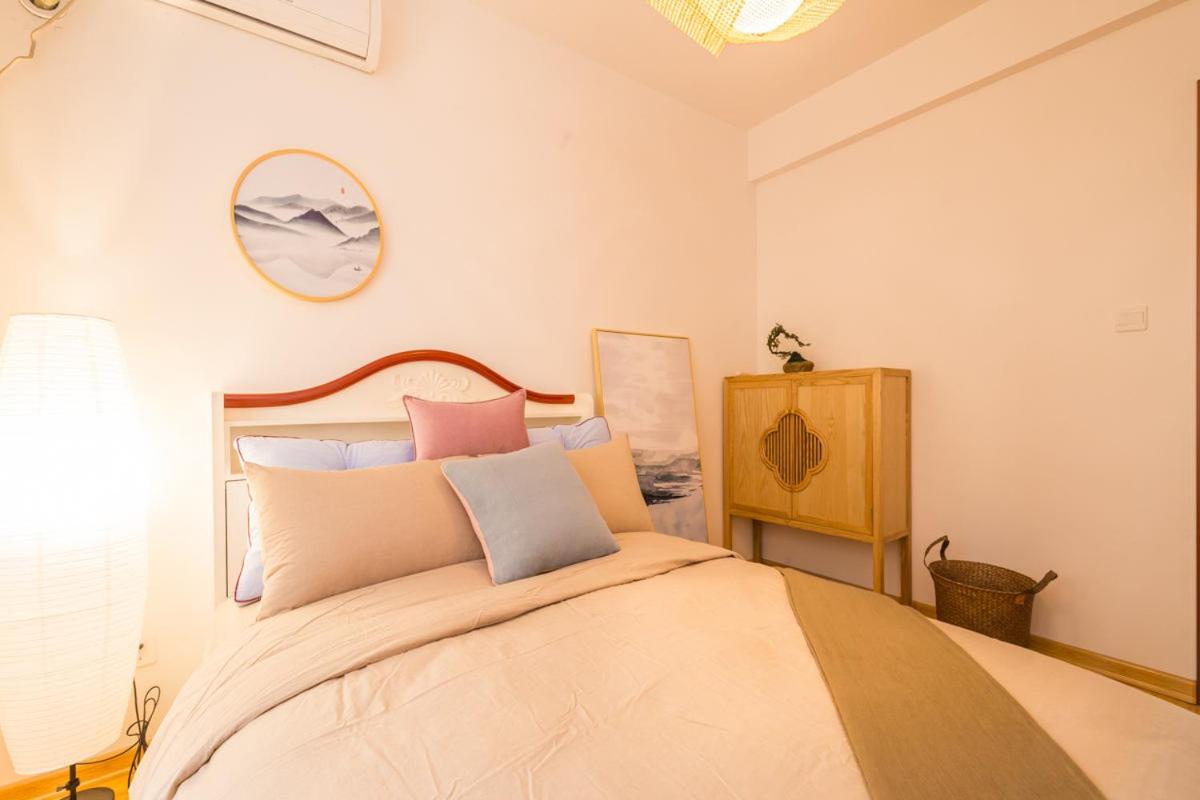 Zhengzhou Gaoxin·Zhengzhou University Subway Station· Locals Apartment 00149410
