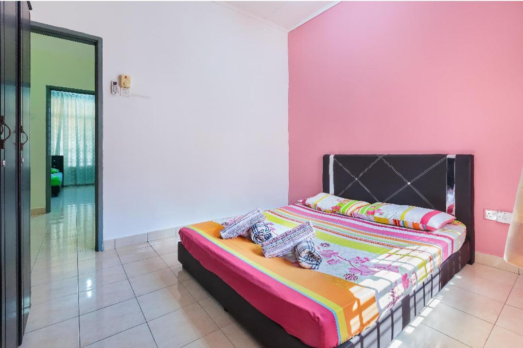 Homestay Rini Zikry photo 8