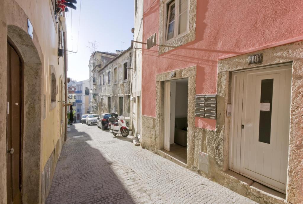 Lisbon DownTown (Mouraria) view 4