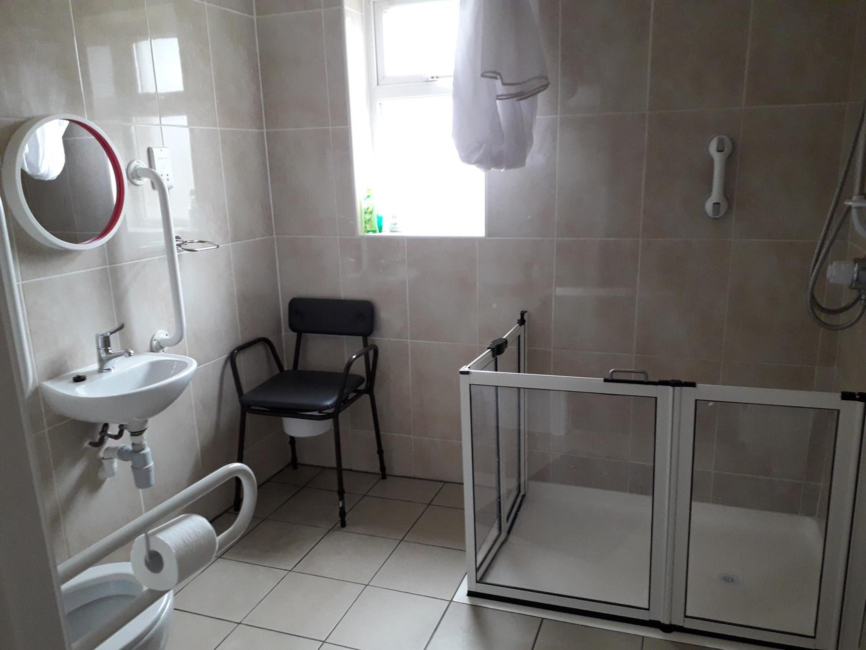 Bushmills Vacations - Causeway tavern bed  breakfast - Property Image 3