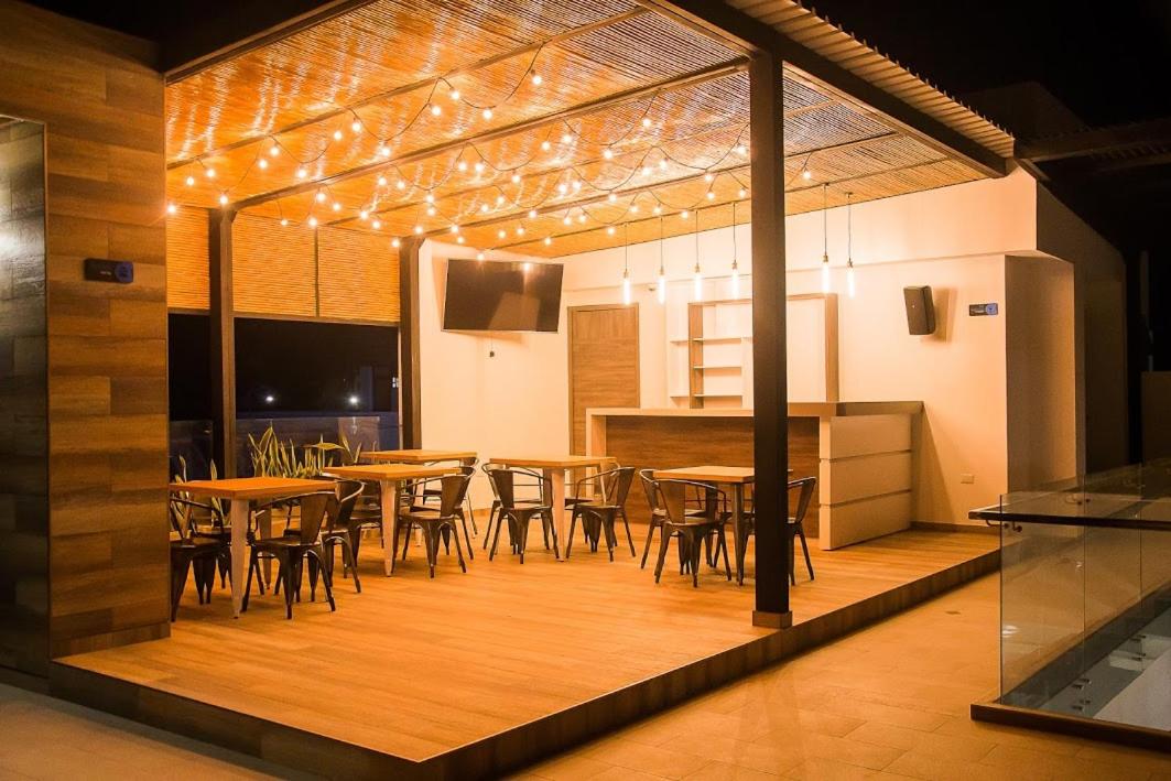 Hostel Laguna Salá By FSL