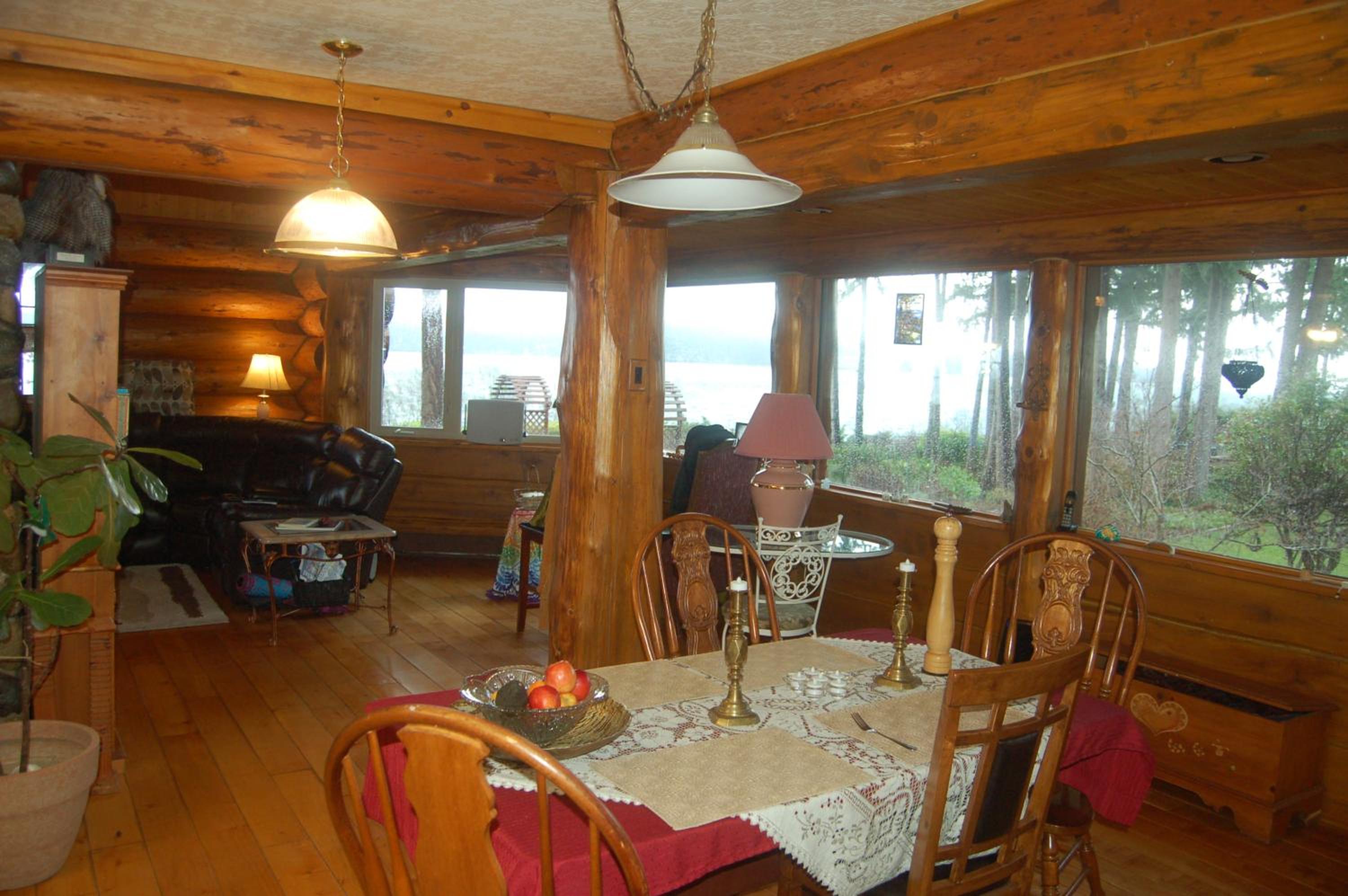 Union Bay Log Home