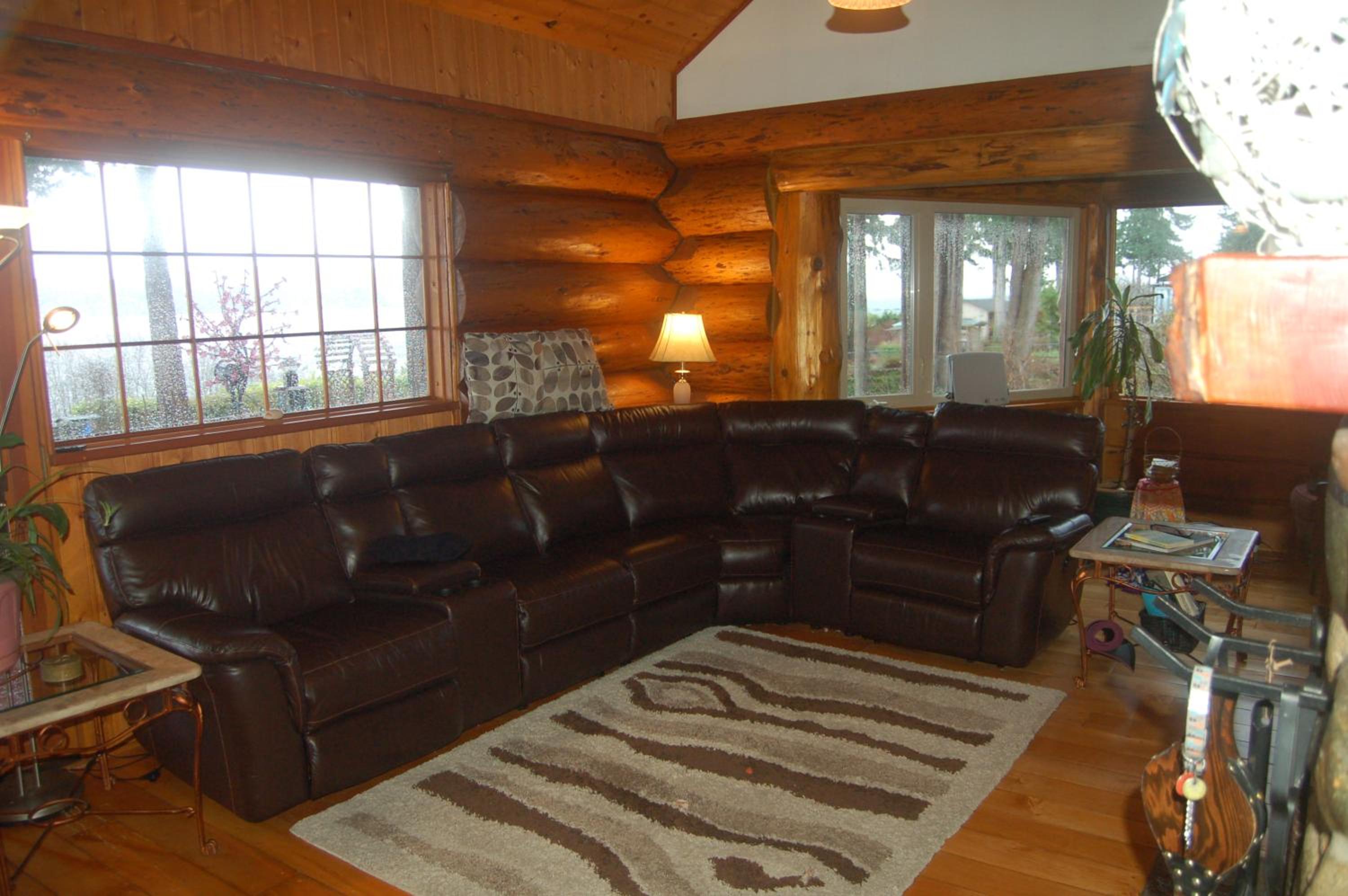 Union Bay Log Home