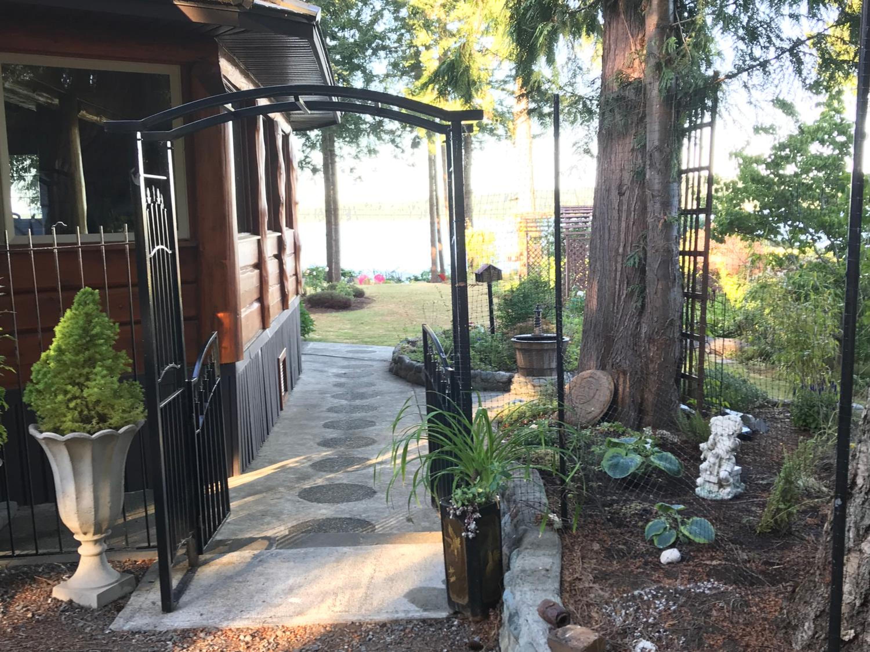 Union Bay Log Home