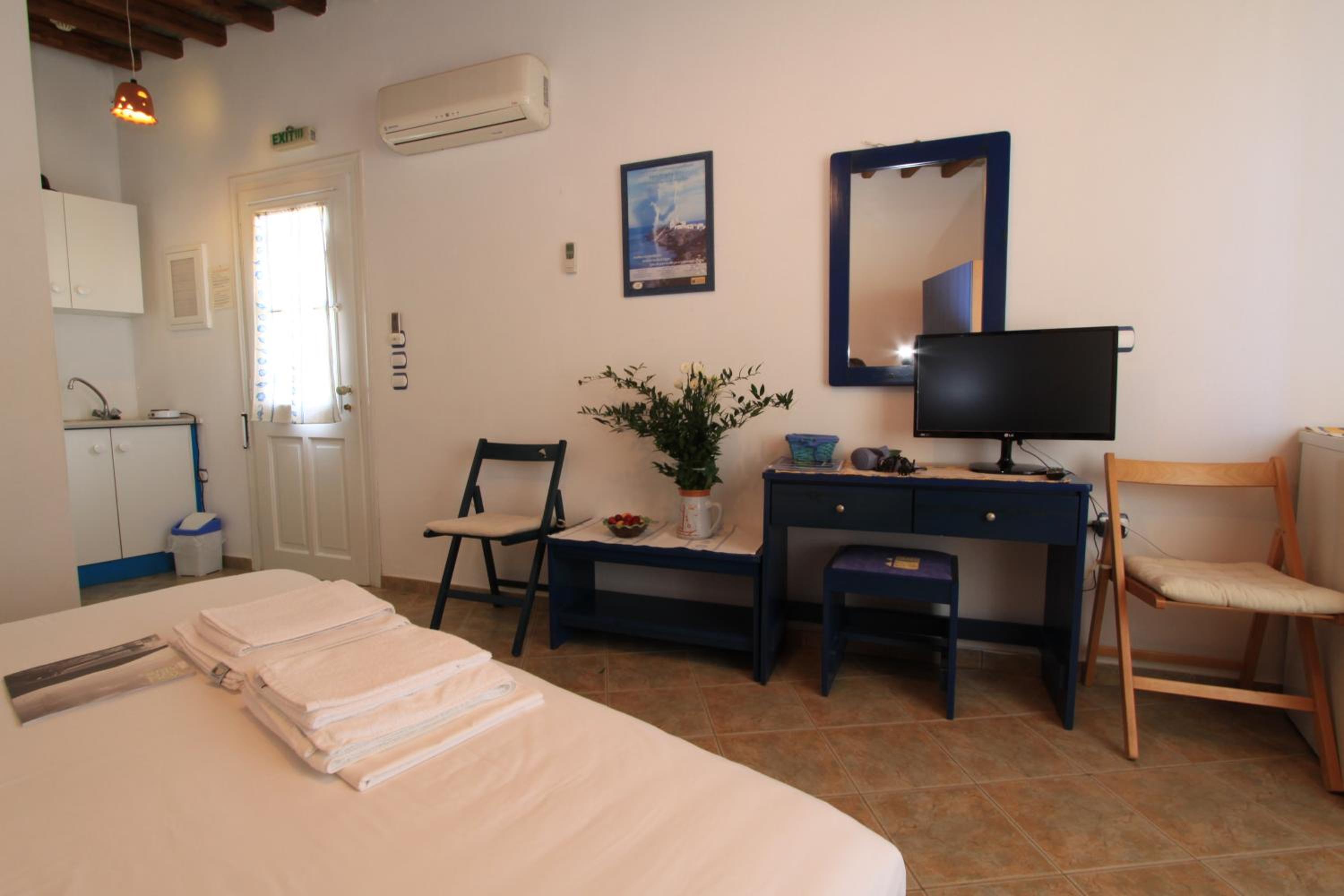 Smaragda Rooms & Studios