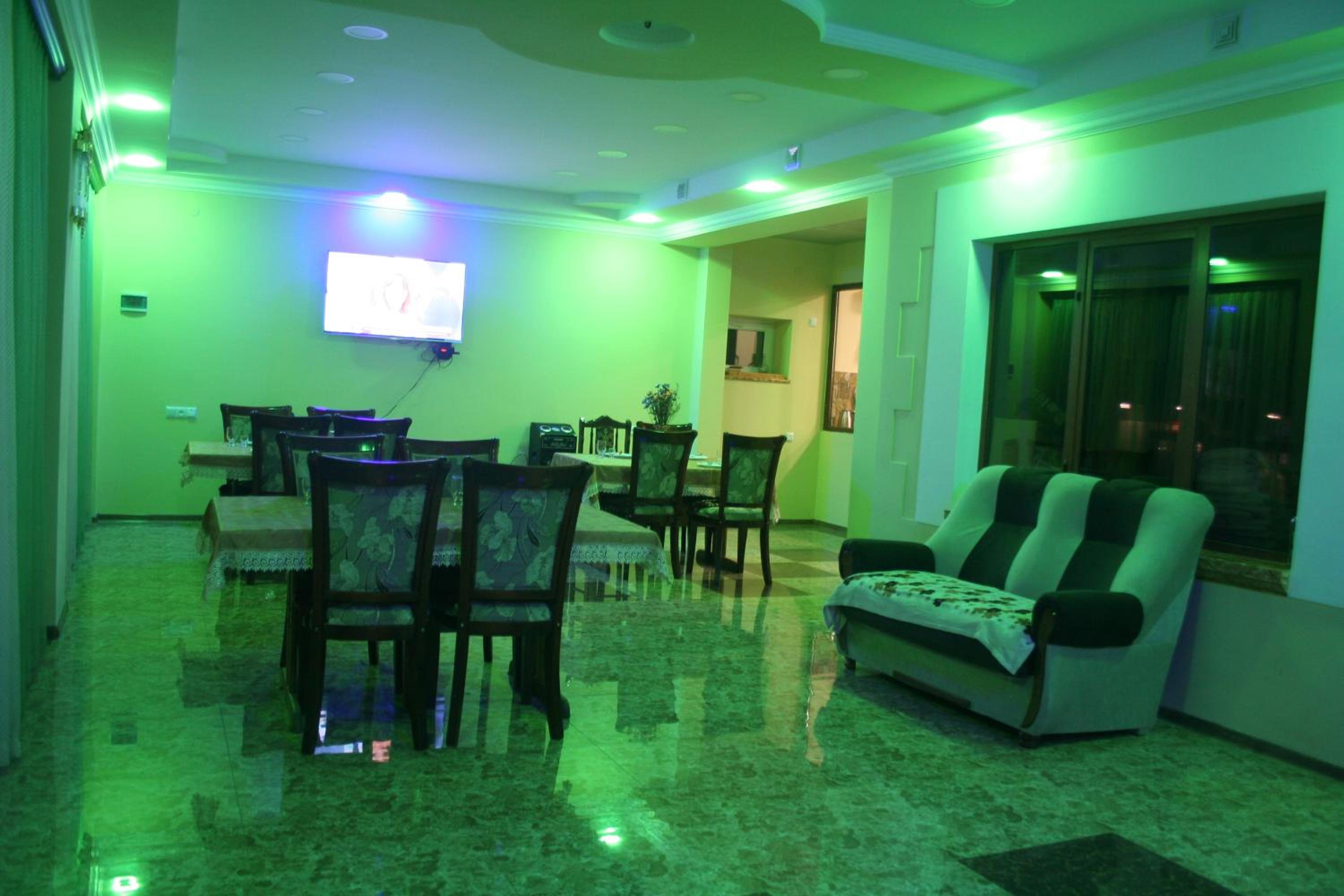 Hotel Noy