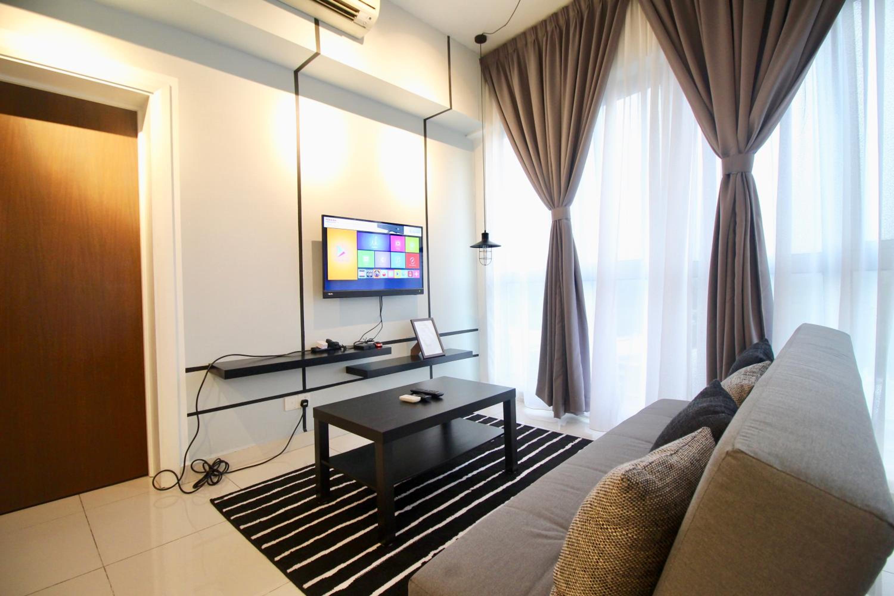 ✦Time & Traveller✦Regalia Suites and Residence✦KLCC view Infinity Pool✦双子塔无边泳池