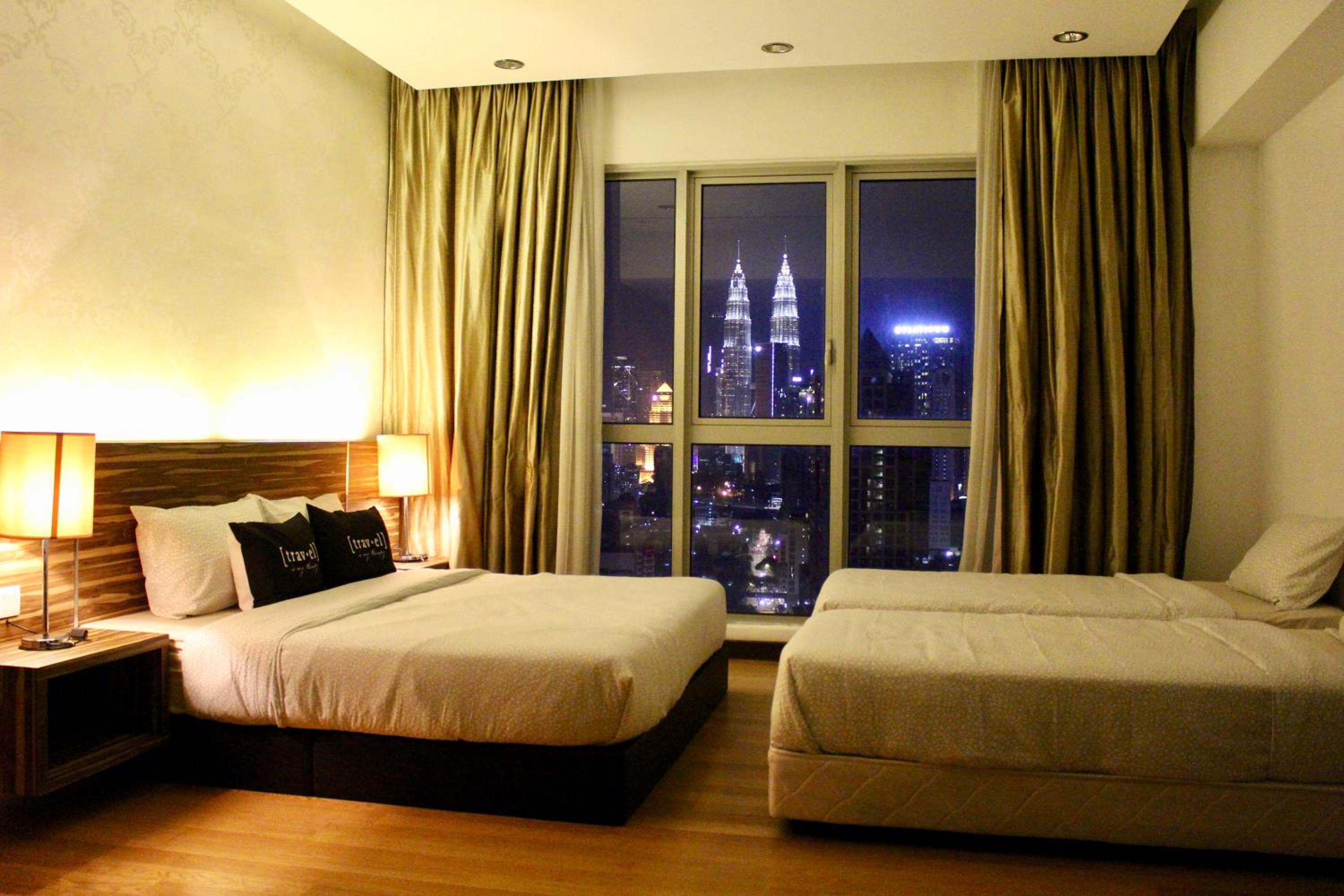 ✦Time & Traveller✦Regalia Suites and Residence✦KLCC view Infinity Pool✦双子塔无边泳池