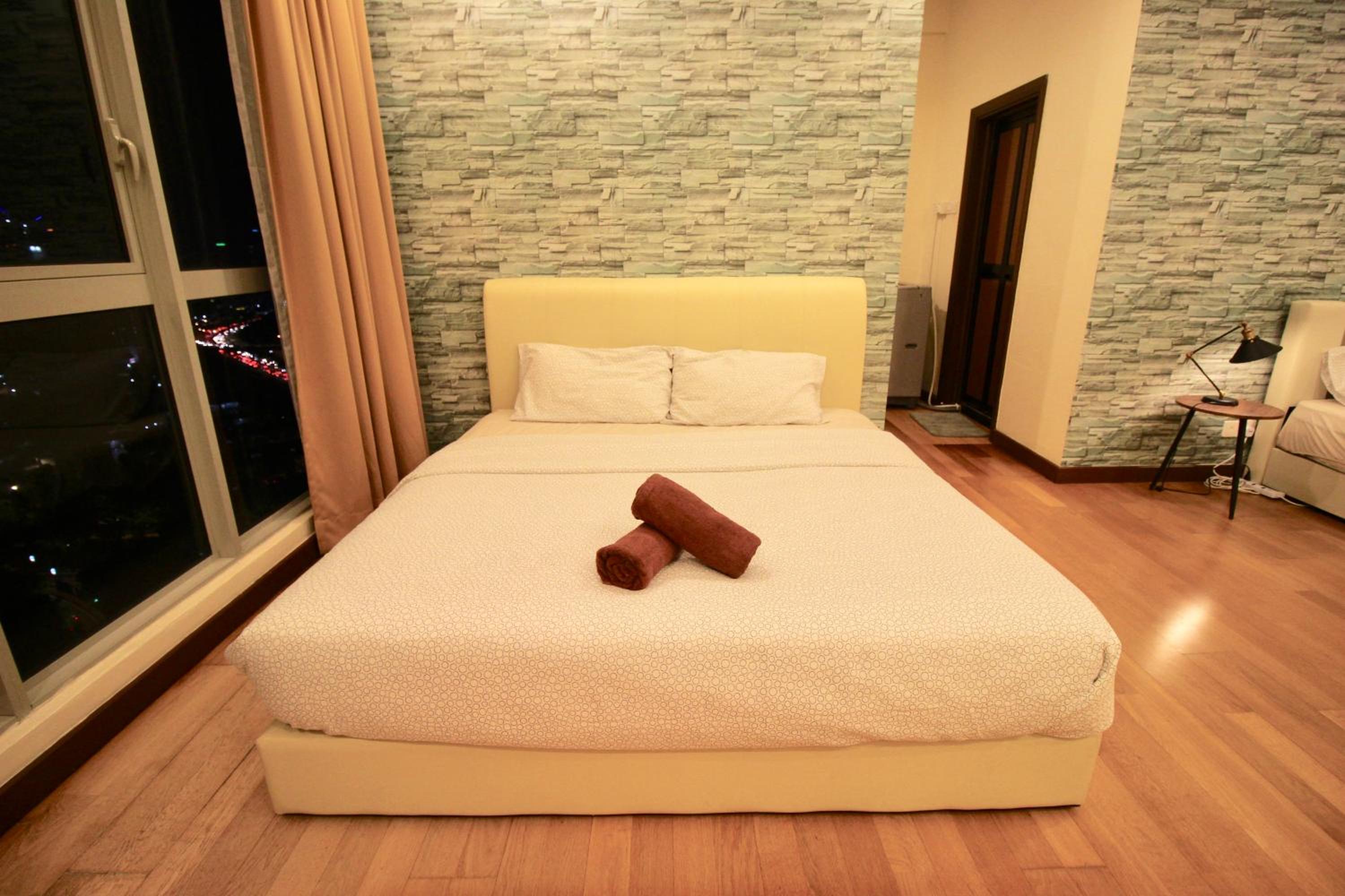 ✦Time & Traveller✦Regalia Suites and Residence✦KLCC view Infinity Pool✦双子塔无边泳池