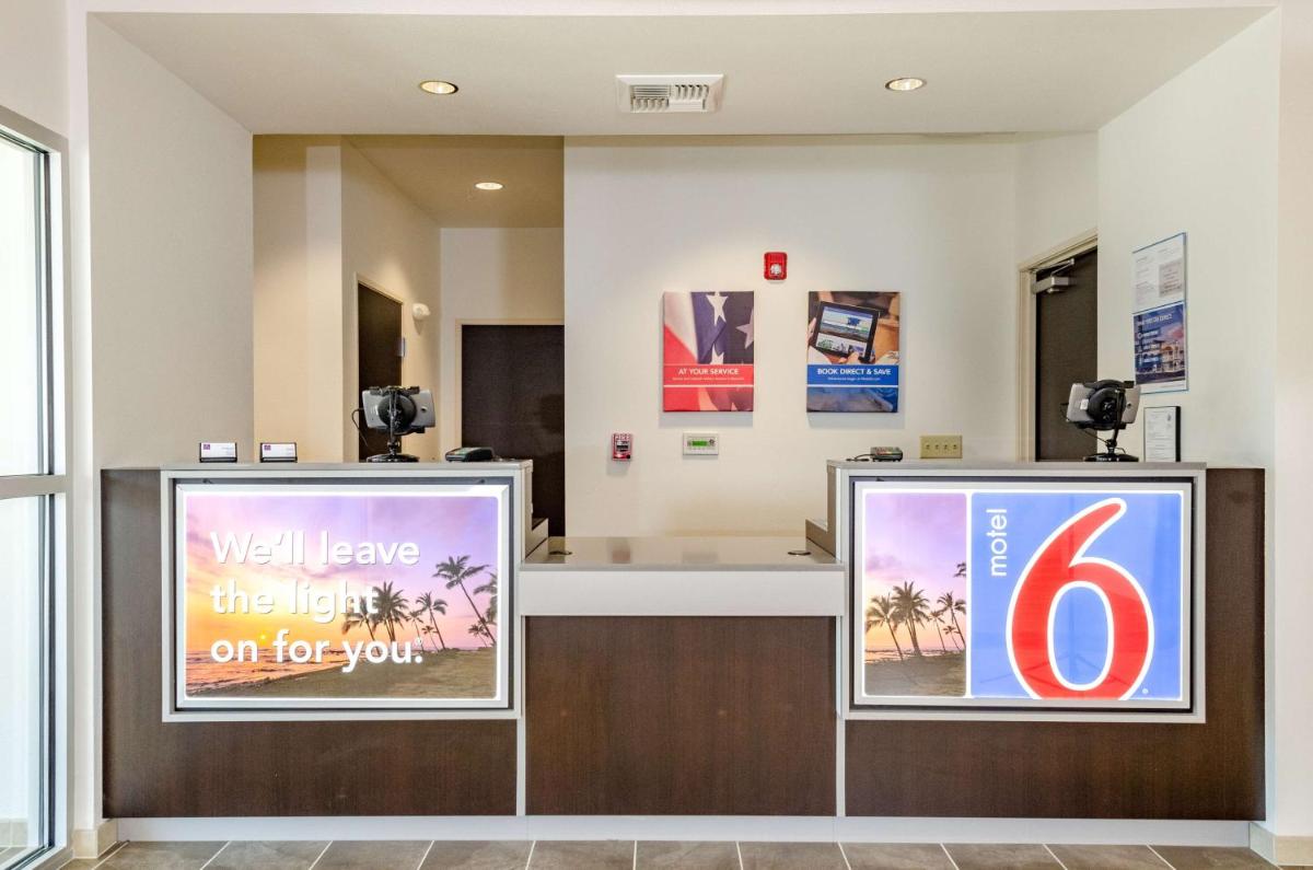 hotel reception