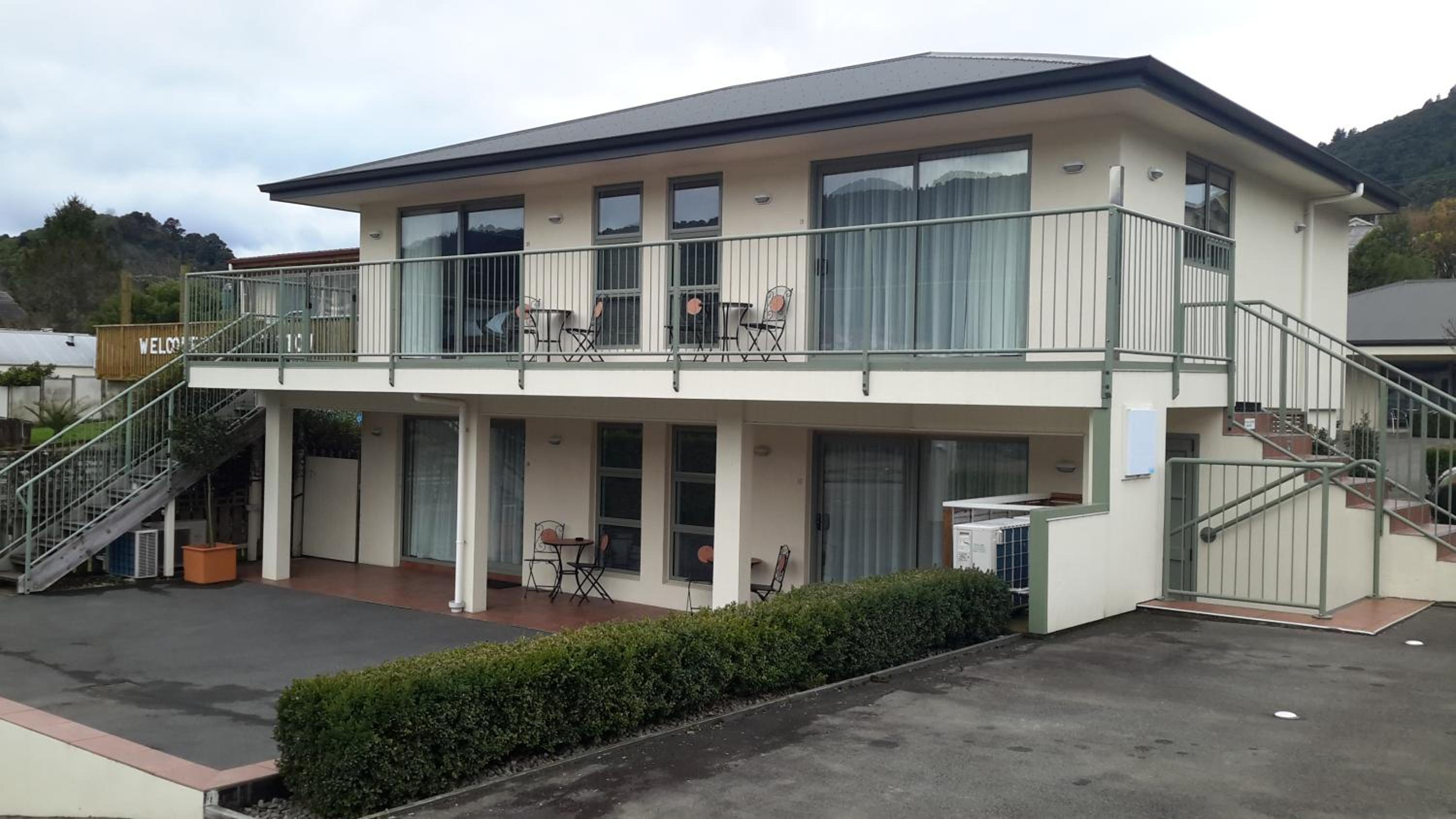 Jasmine Court Motel view 5