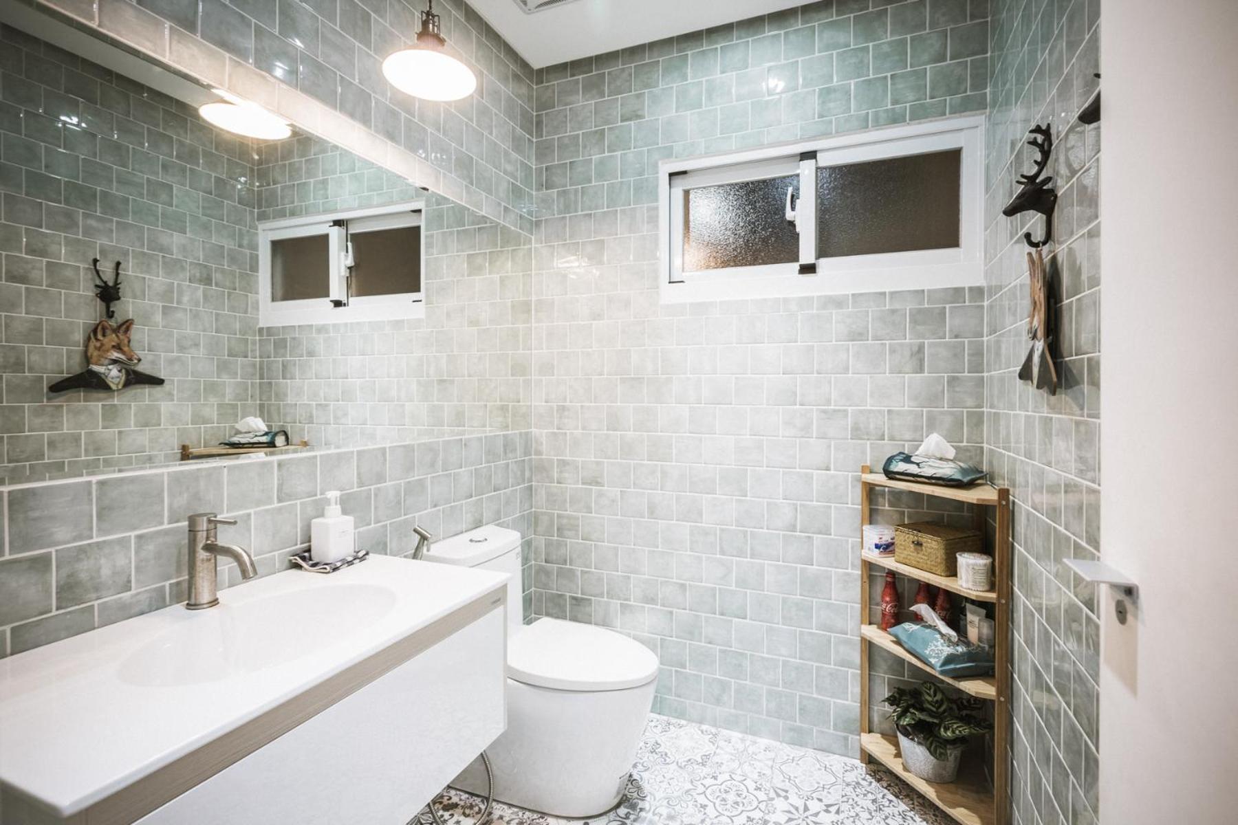 Tiin Tinn - Rivershore B&B