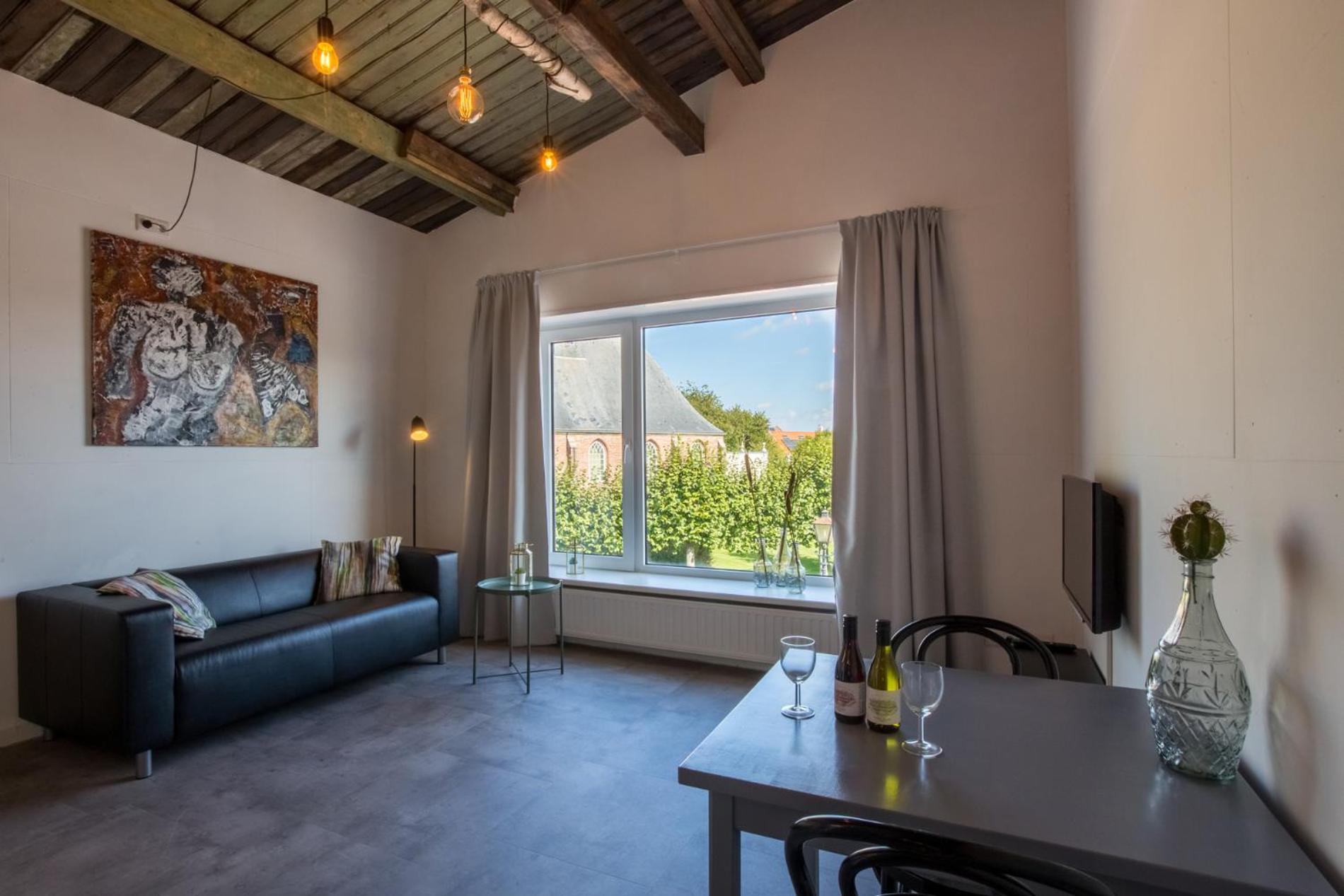 Welcome in - Appartementen Pleinzicht, met zonnige balkon I Dorpsplein 6 Koudekerke view 3