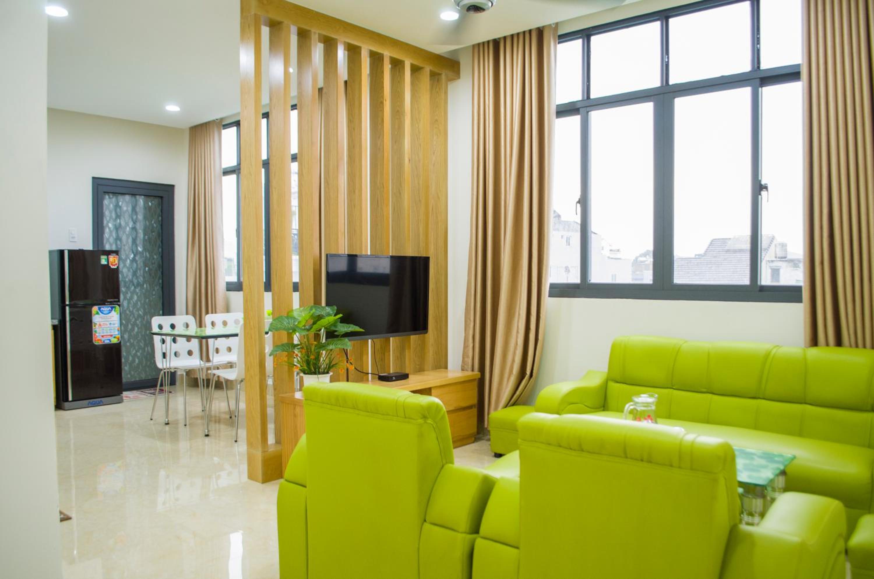 THE MONDAY Apartment