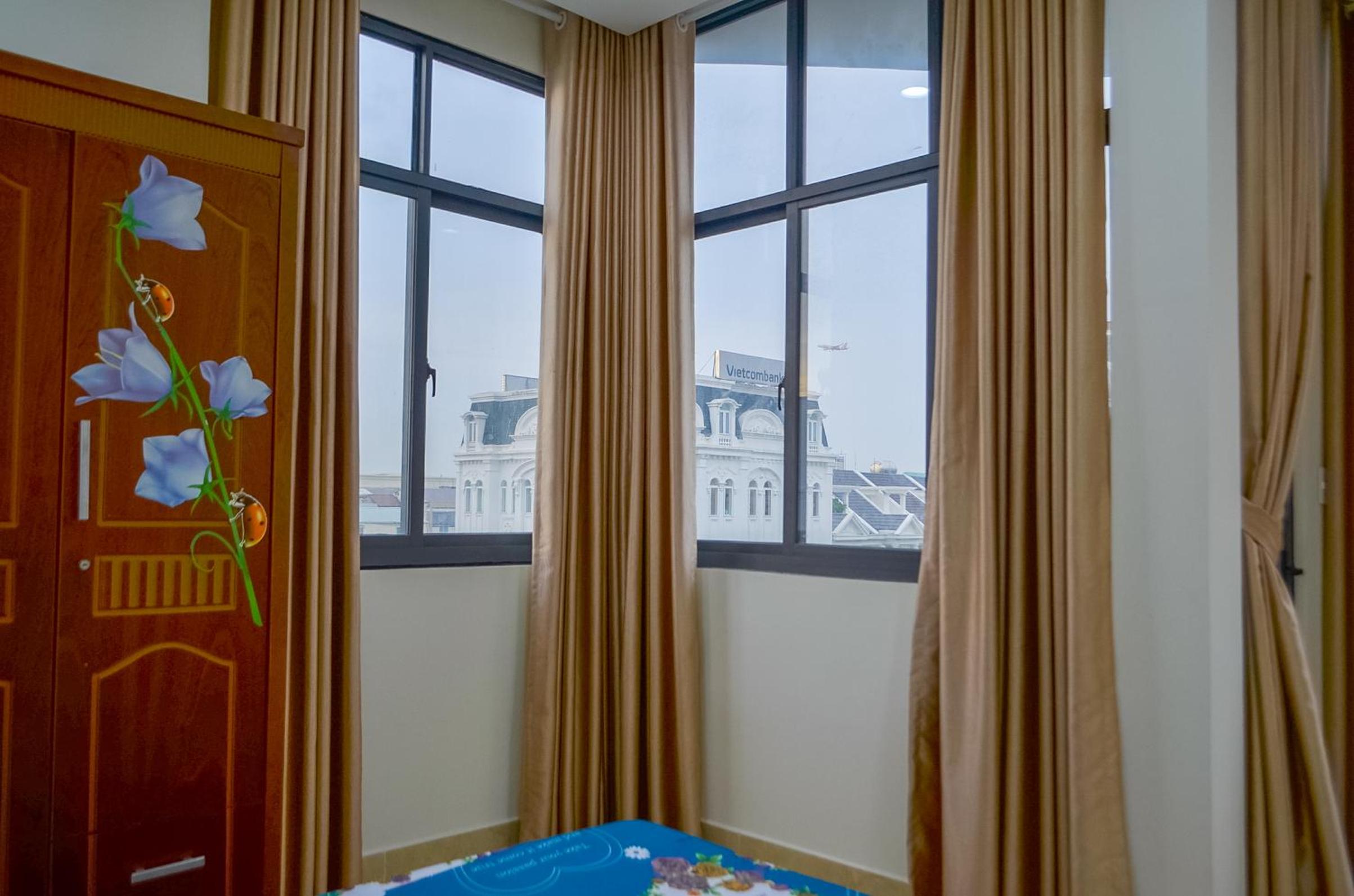 THE MONDAY Apartment