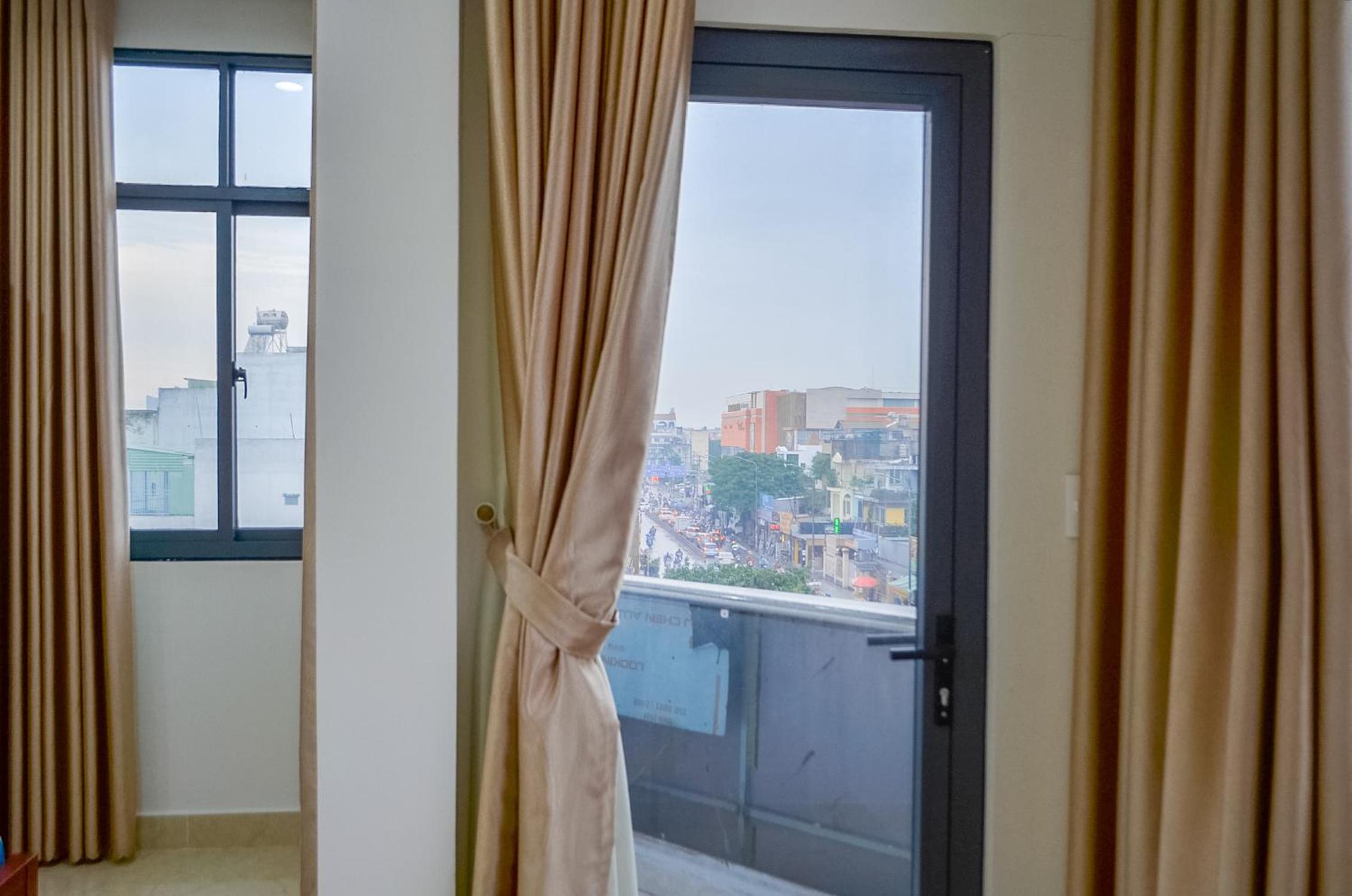 THE MONDAY Apartment